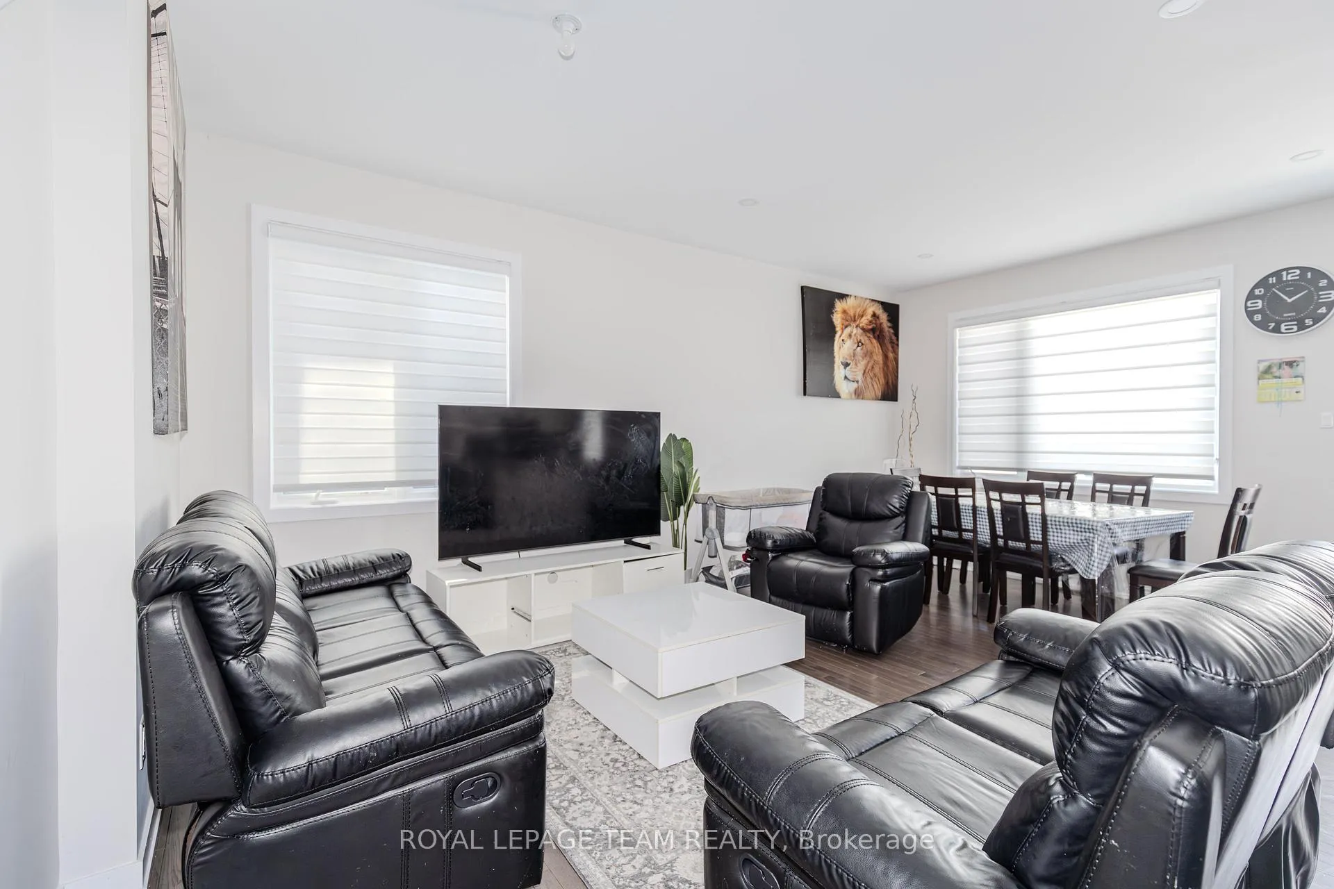 Photo 11 of 621 Alopex Row, Ottawa, Btwn Franktown Rd. & Fallowfield Rd. — HOMEH