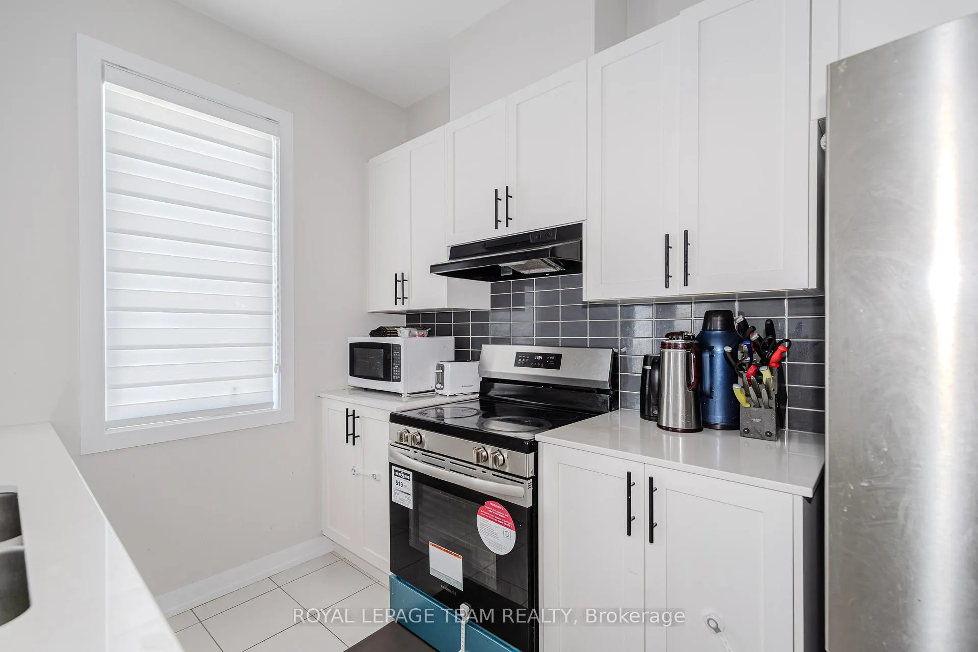 Photo 18 of 621 Alopex Row, Ottawa, Btwn Franktown Rd. & Fallowfield Rd. — HOMEH