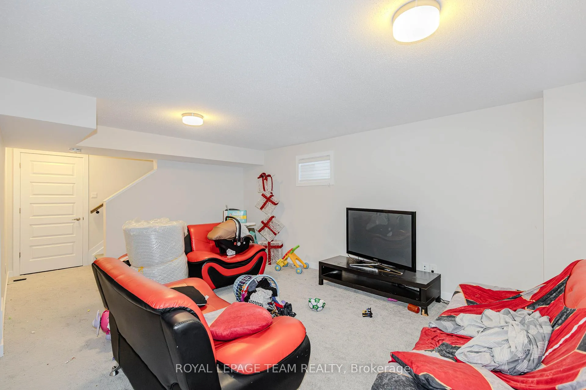 Photo 27 of 621 Alopex Row, Ottawa, Btwn Franktown Rd. & Fallowfield Rd. — HOMEH