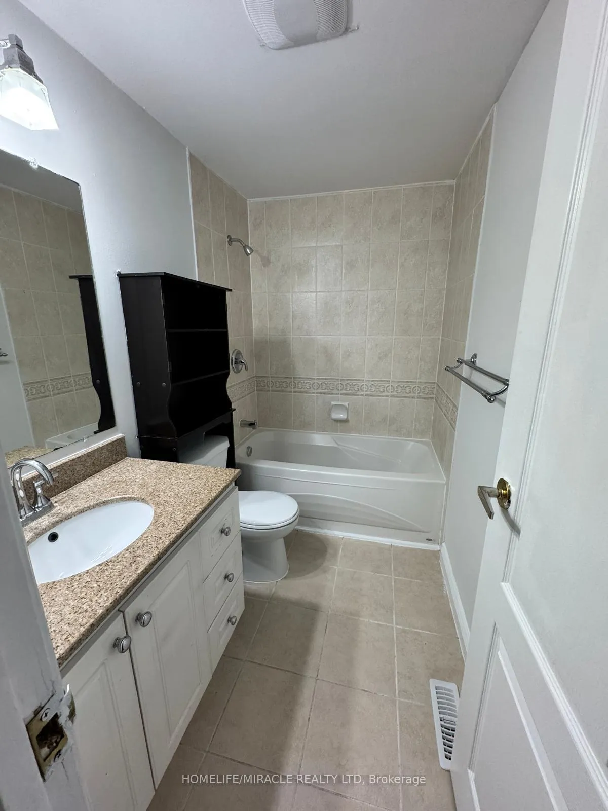 Photo 15 of 73 Gulliver Crescent, Brampton, Northgate — HOMEH