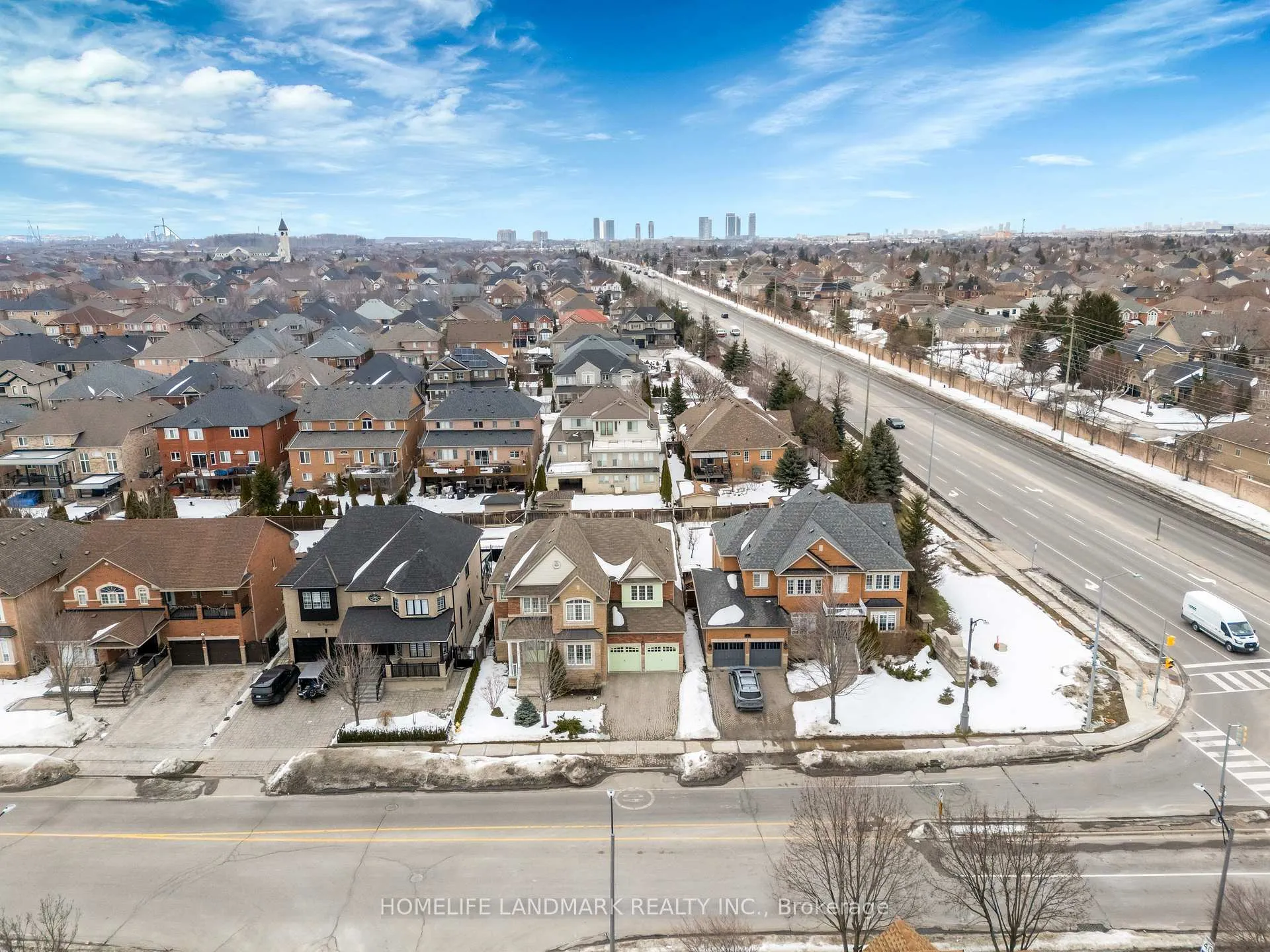 Photo 31 of 7 Via Campanile, Vaughan, Vellore Village — HOMEH