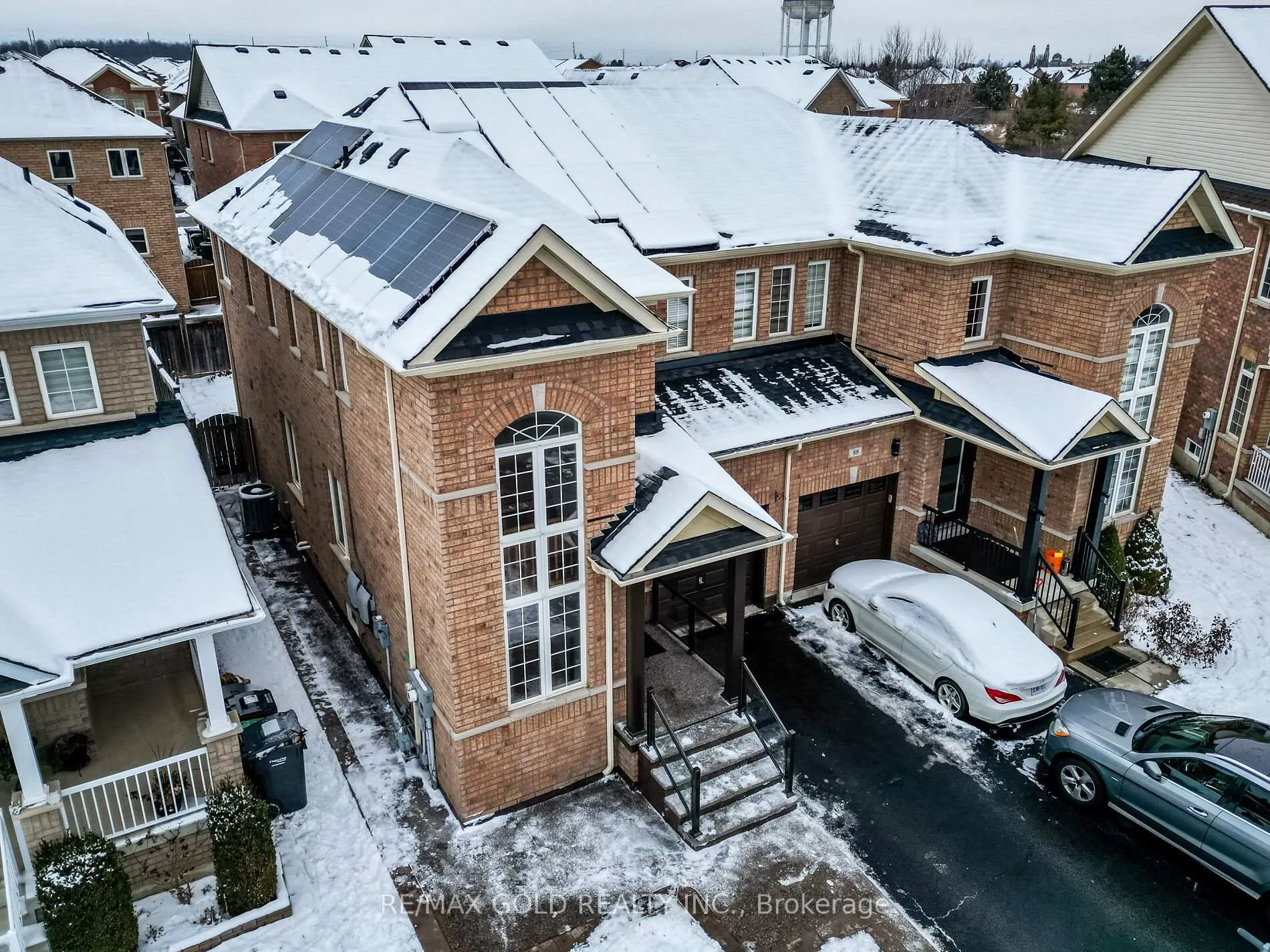 Photo 2 of Unit Upper, 90 Begonia Crescent, Brampton, Northwest Sandalwood Parkway — HOMEH