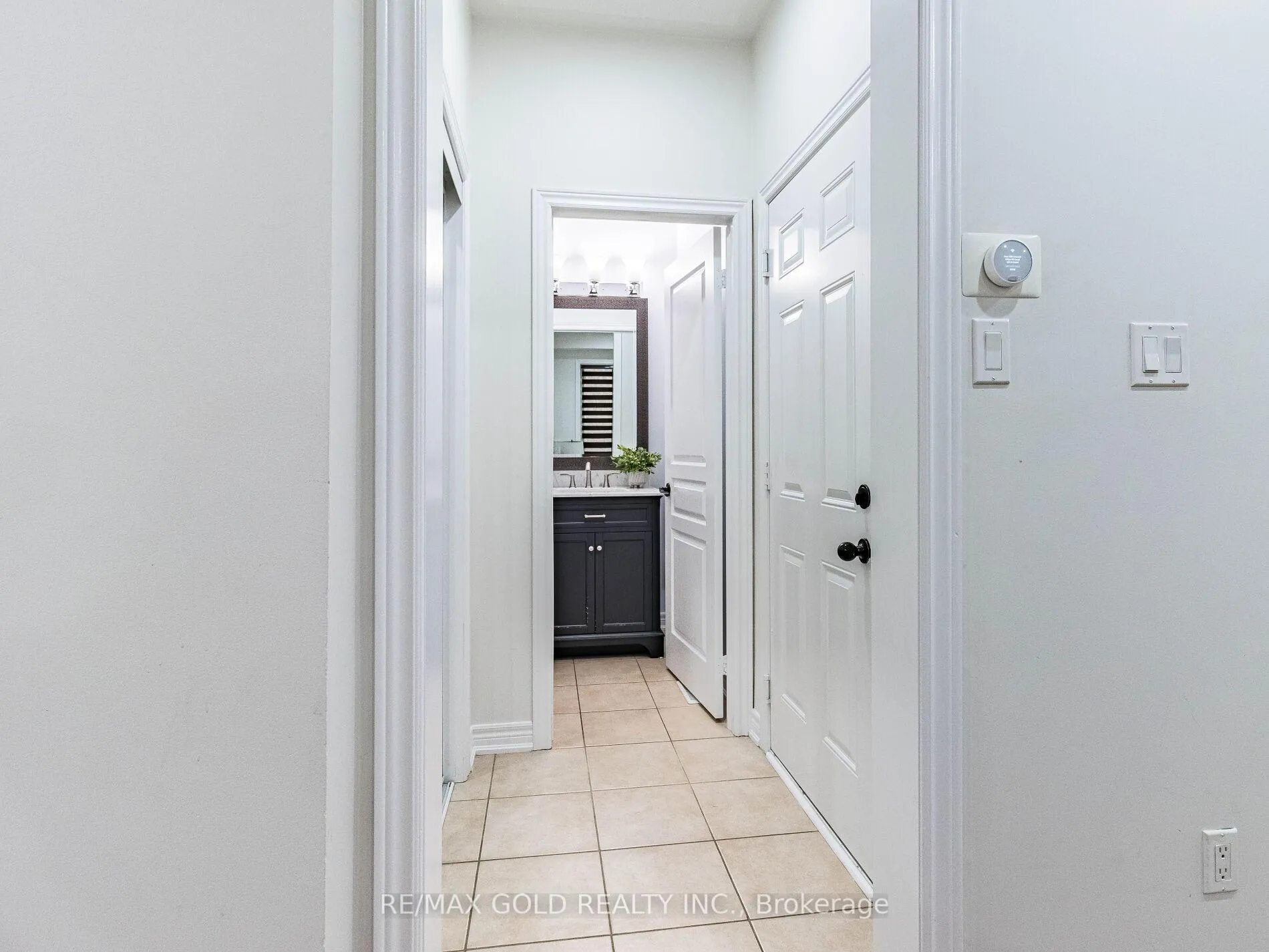Photo 13 of Unit Upper, 90 Begonia Crescent, Brampton, Northwest Sandalwood Parkway — HOMEH