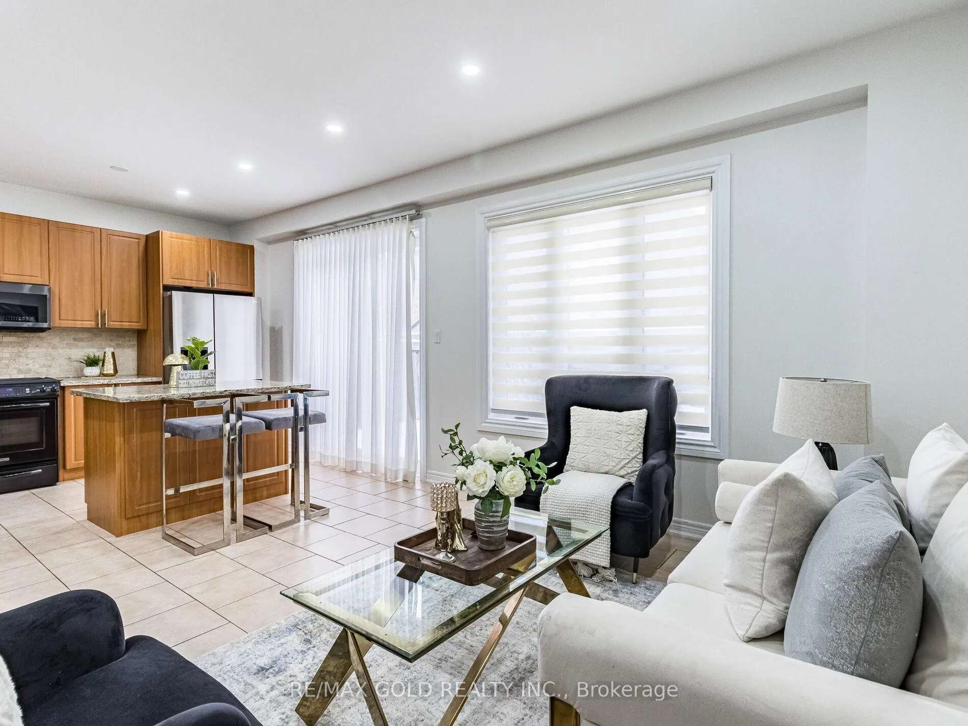 Photo 18 of Unit Upper, 90 Begonia Crescent, Brampton, Northwest Sandalwood Parkway — HOMEH
