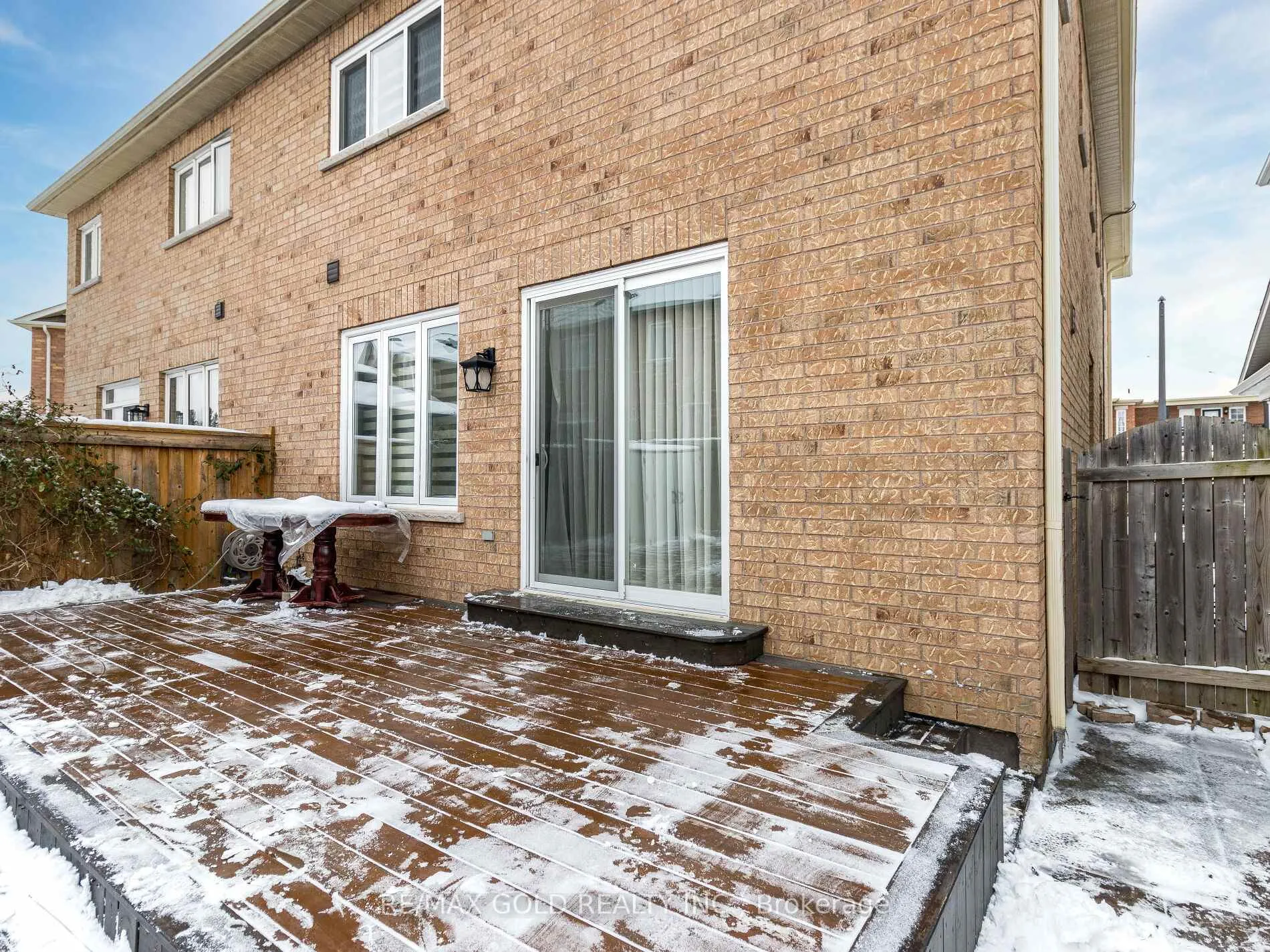 Photo 43 of Unit Upper, 90 Begonia Crescent, Brampton, Northwest Sandalwood Parkway — HOMEH