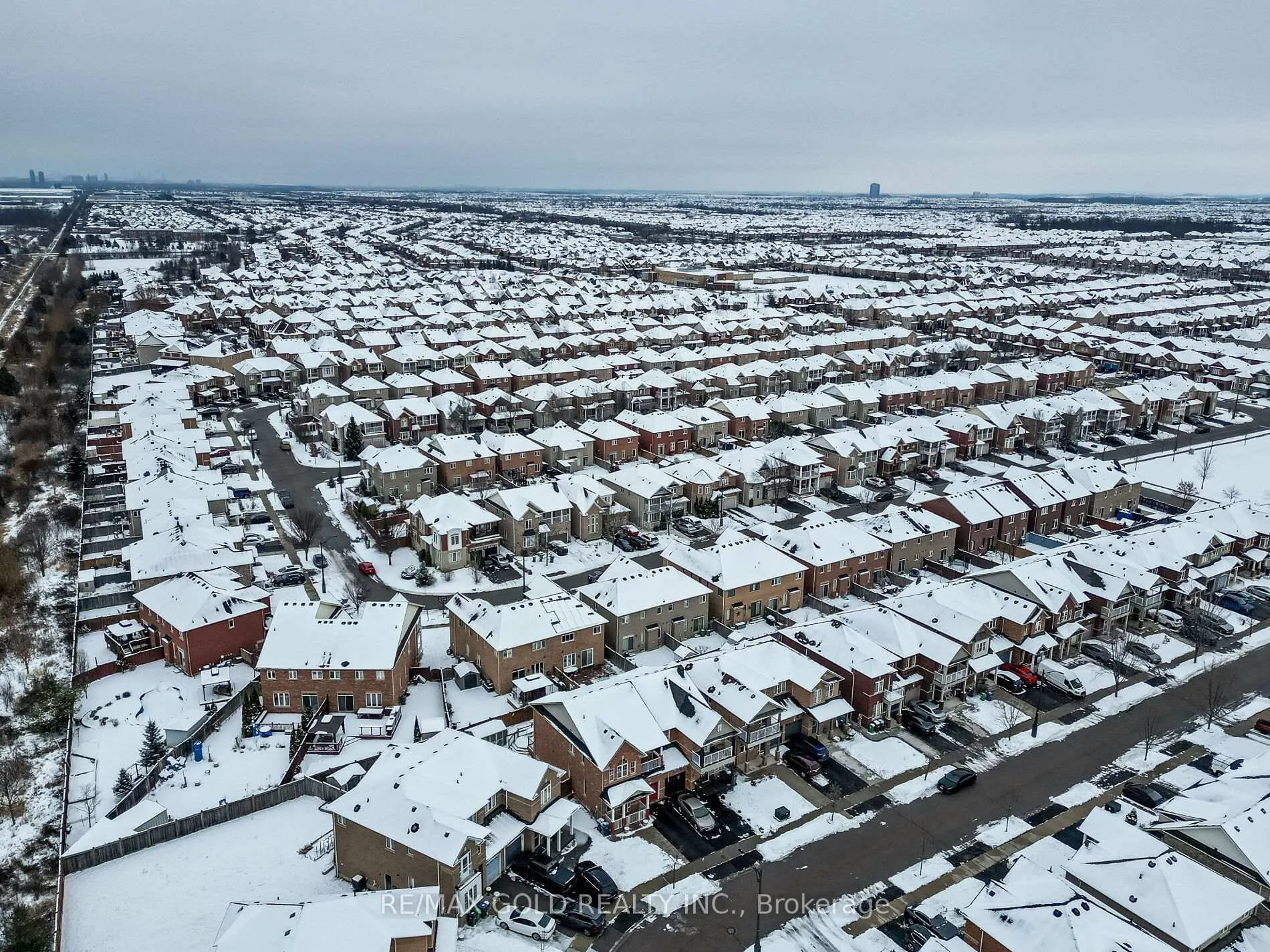 Photo 45 of Unit Upper, 90 Begonia Crescent, Brampton, Northwest Sandalwood Parkway — HOMEH