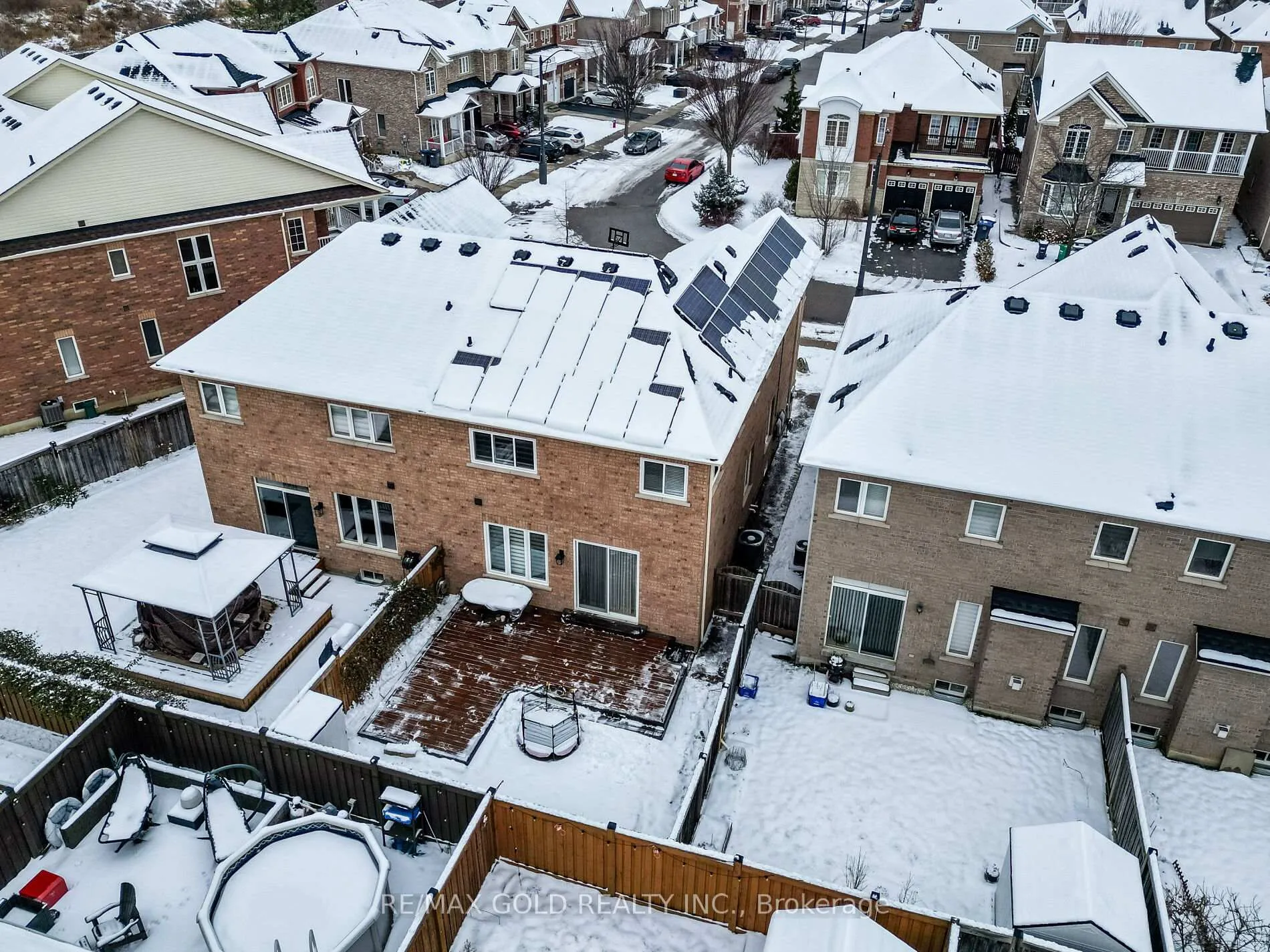 Photo 46 of Unit Upper, 90 Begonia Crescent, Brampton, Northwest Sandalwood Parkway — HOMEH