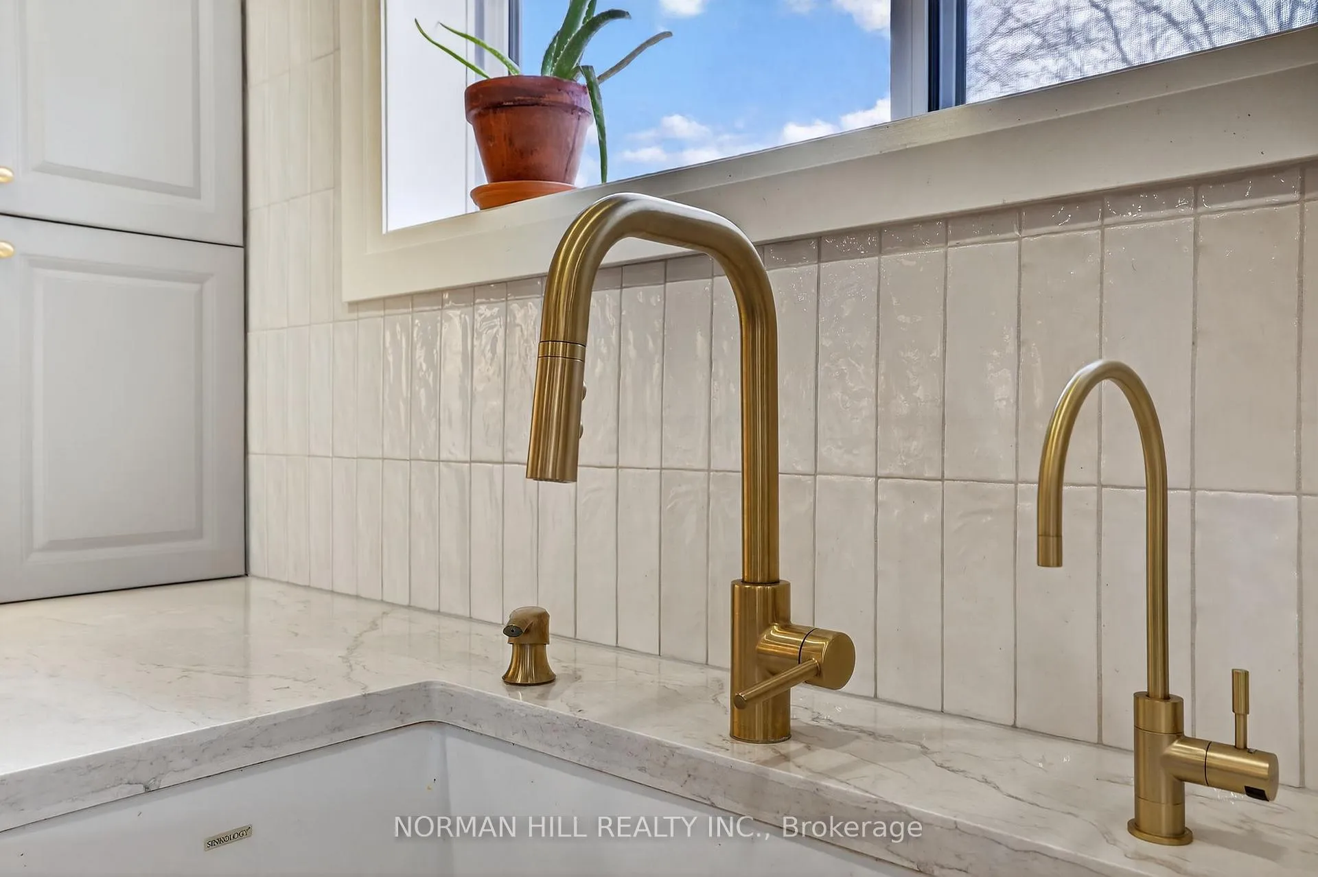 Photo 15 of 4 Patrick Drive, Aurora, Aurora Highlands — HOMEH