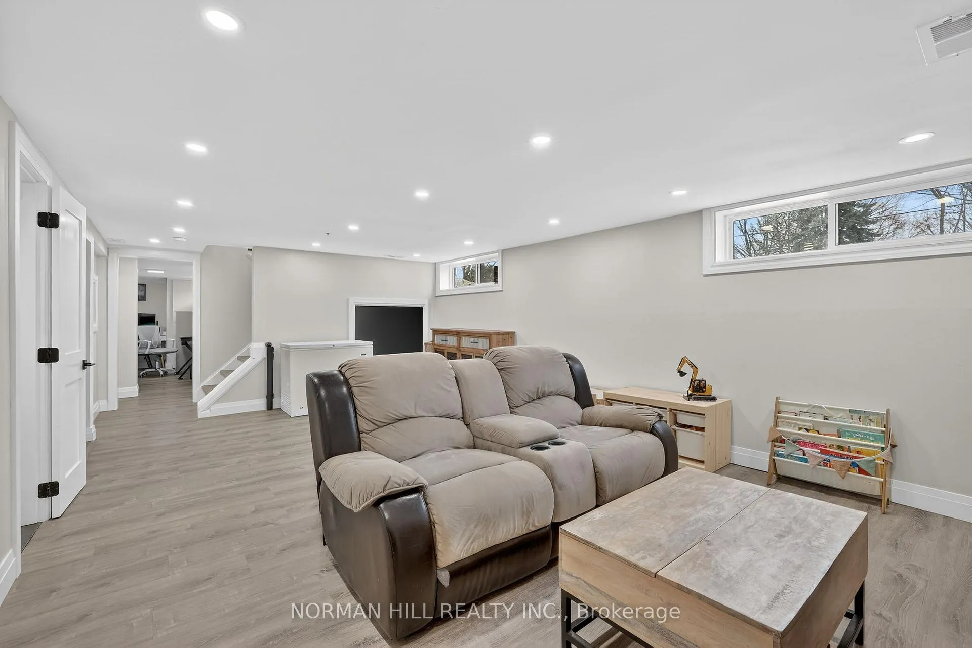 Photo 38 of 4 Patrick Drive, Aurora, Aurora Highlands — HOMEH