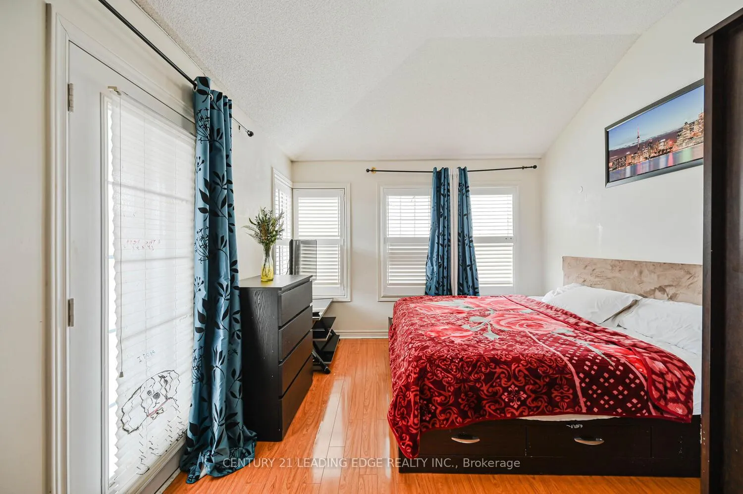 Photo 11 of 44 Deepcoral Court, Brampton, Madoc — HOMEH