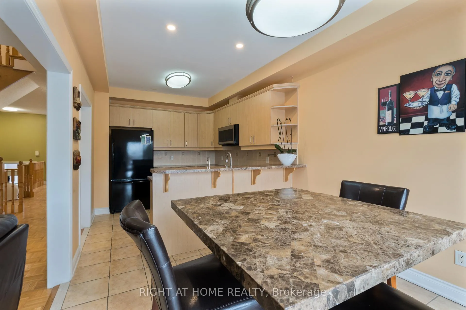 Photo 10 of 16 Honeywood Road, Vaughan, Patterson — HOMEH