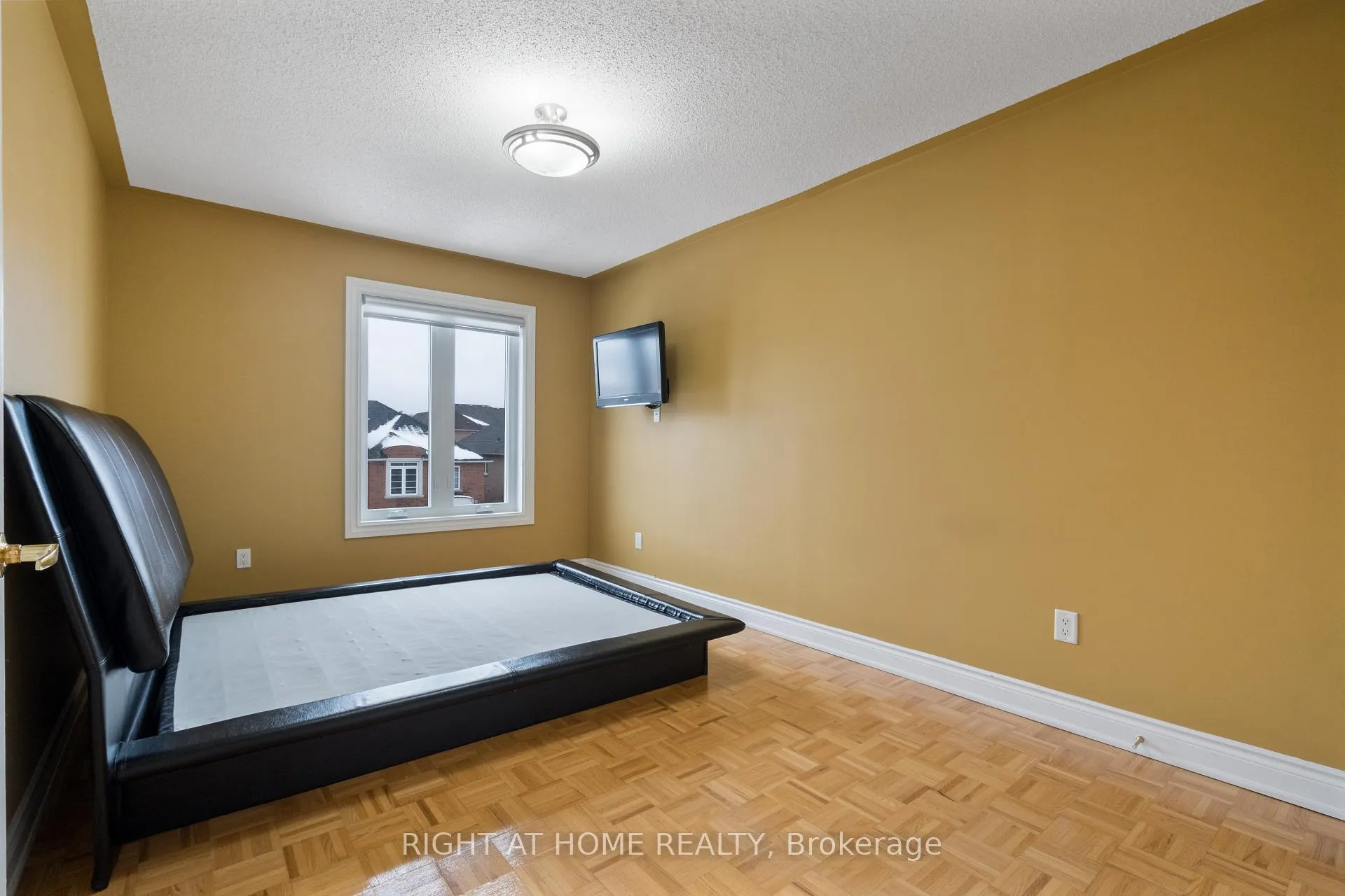 Photo 19 of 16 Honeywood Road, Vaughan, Patterson — HOMEH