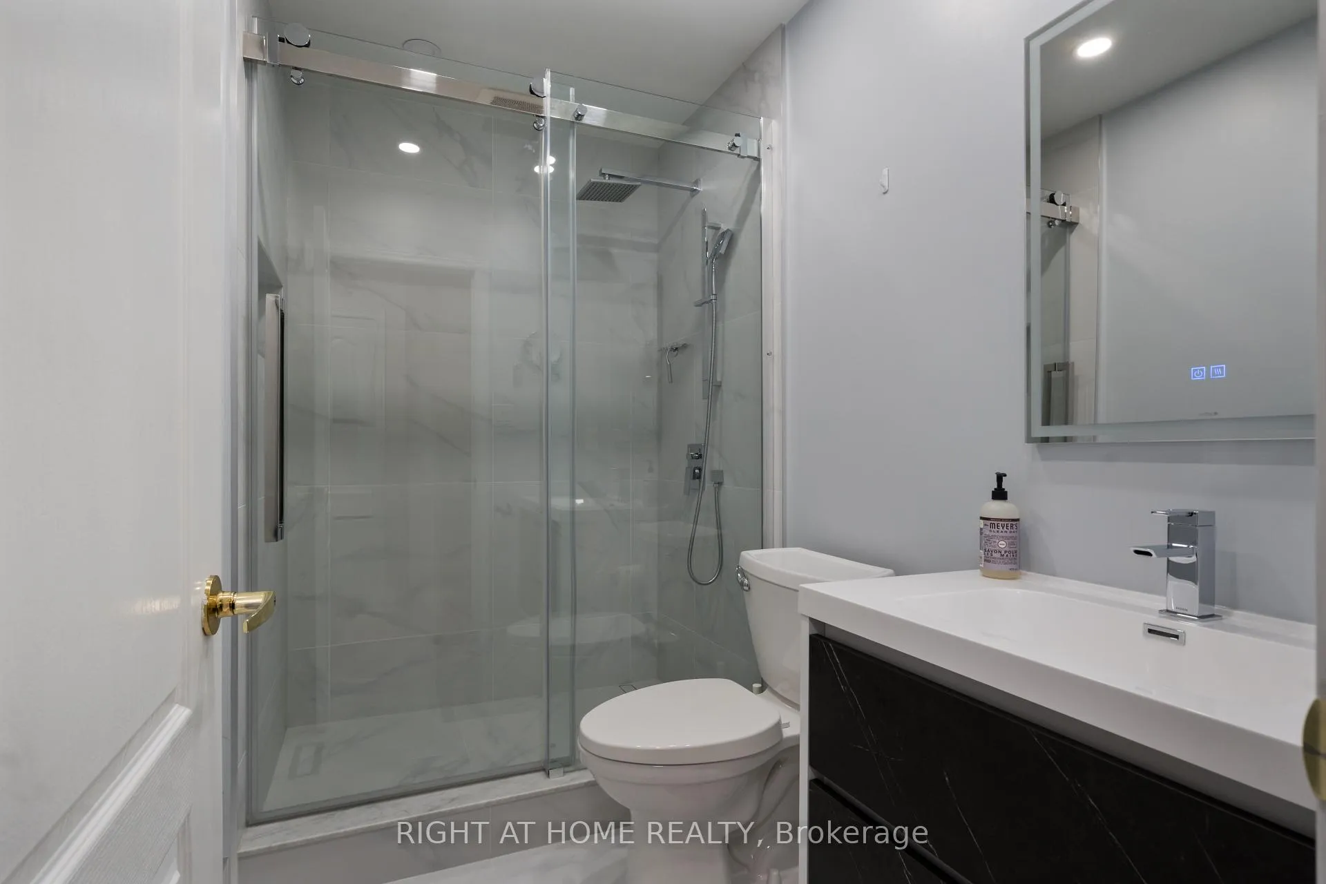 Photo 24 of 16 Honeywood Road, Vaughan, Patterson — HOMEH