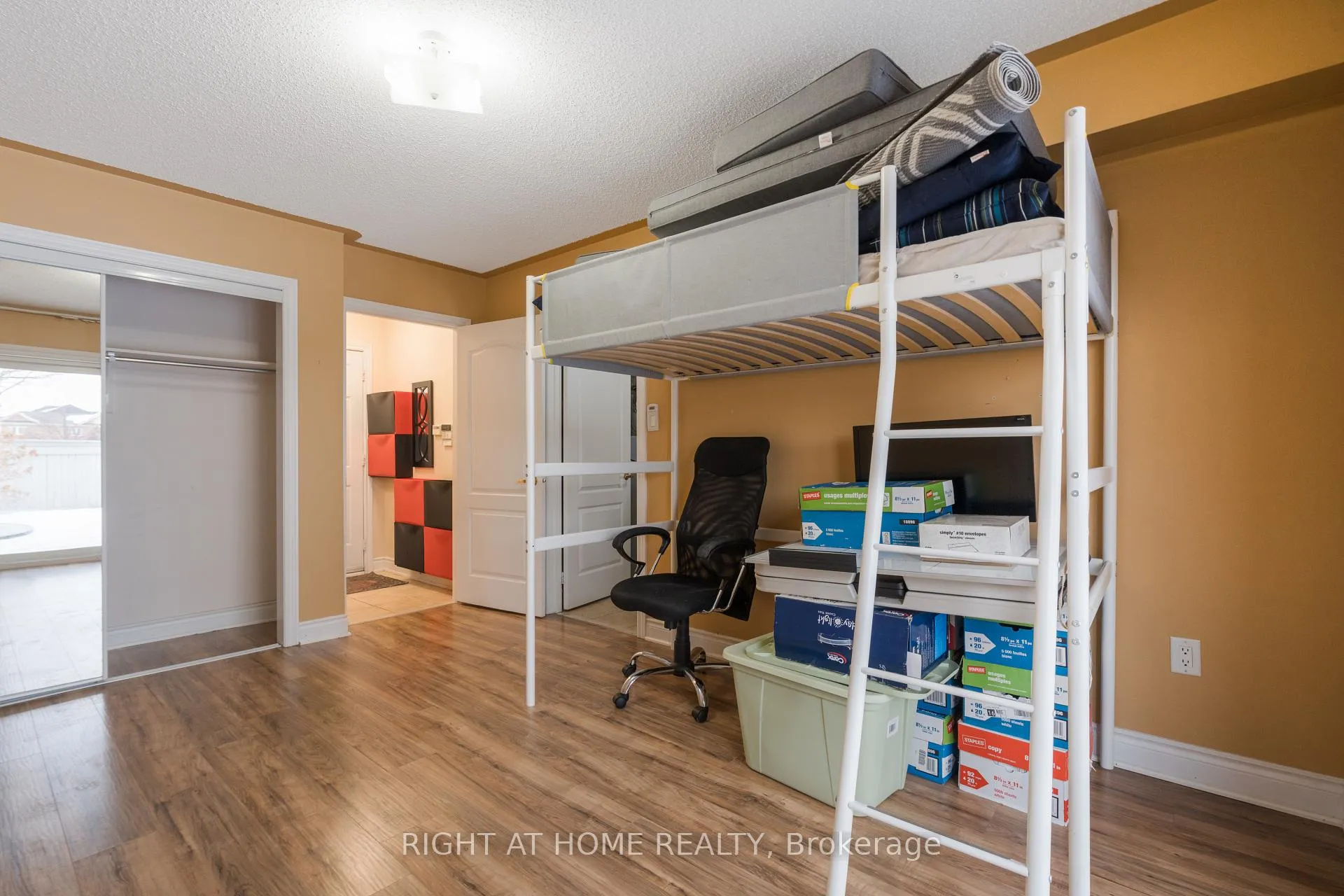 Photo 30 of 16 Honeywood Road, Vaughan, Patterson — HOMEH