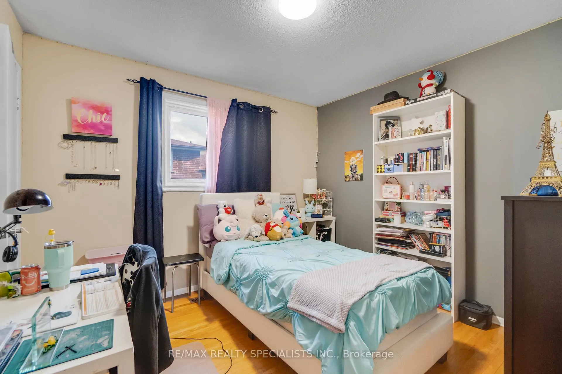 Photo 15 of 8 Malcolm Crescent, Brampton, Central Park — HOMEH