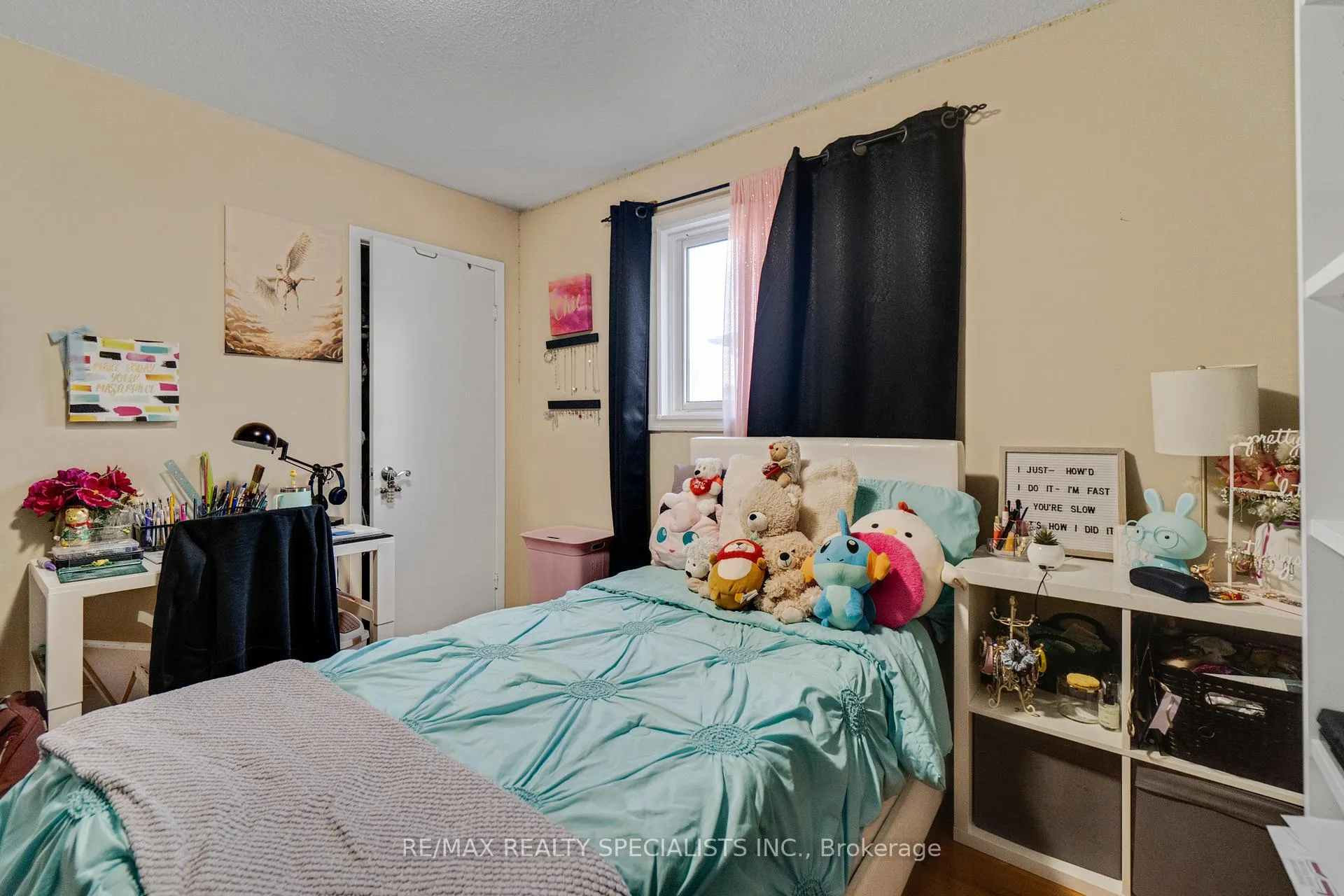 Photo 16 of 8 Malcolm Crescent, Brampton, Central Park — HOMEH