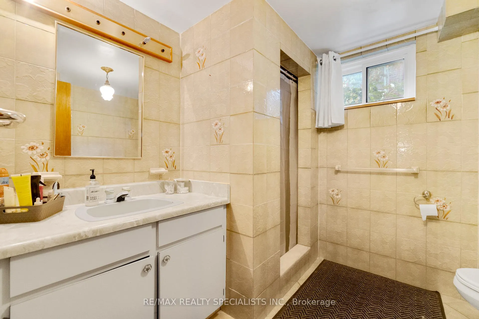 Photo 31 of 8 Malcolm Crescent, Brampton, Central Park — HOMEH