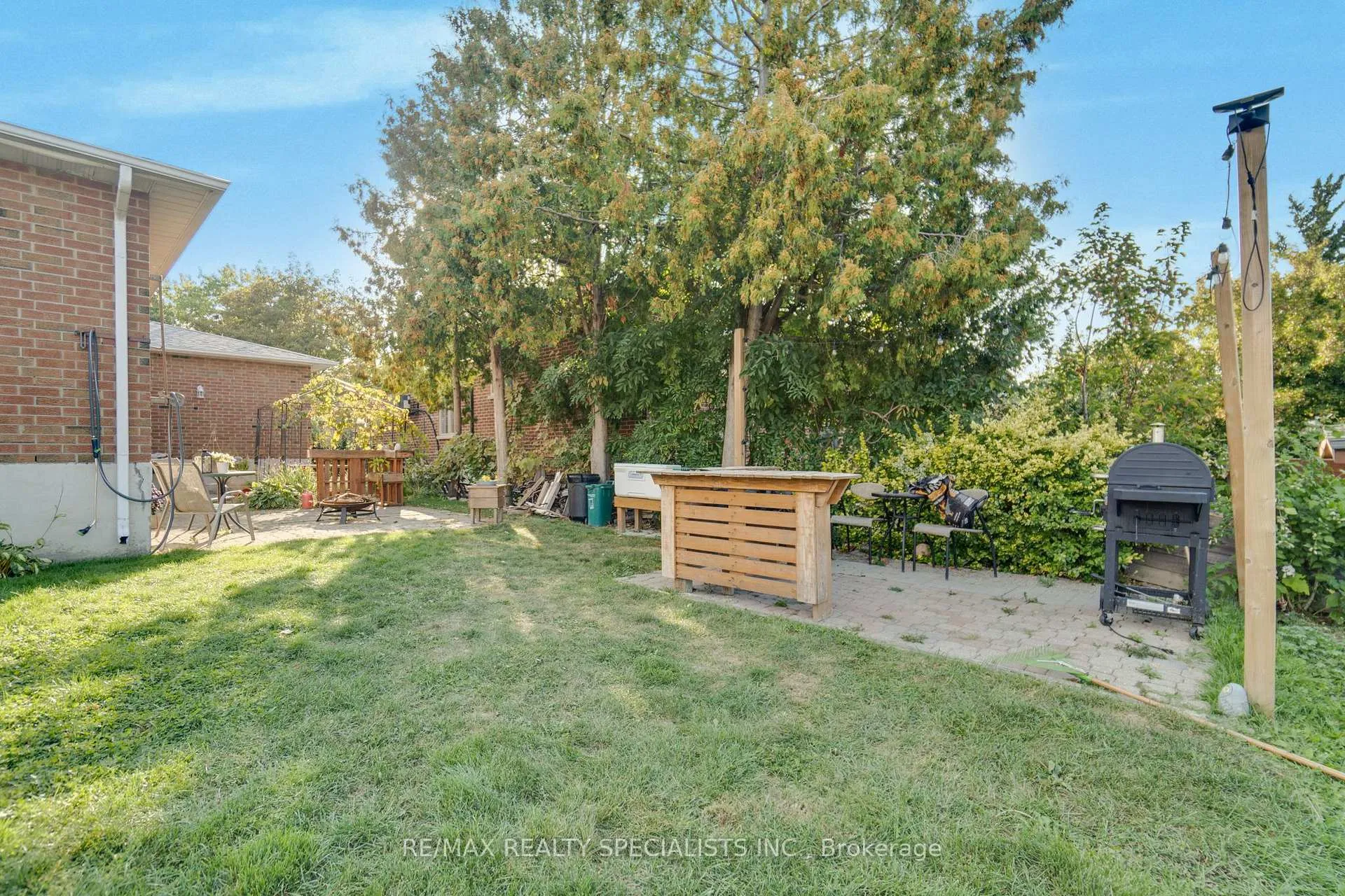 Photo 35 of 8 Malcolm Crescent, Brampton, Central Park — HOMEH