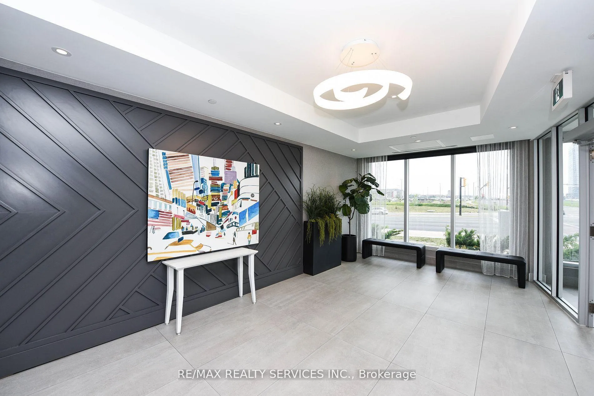 Photo 5 of Unit 103, 200 Lagerfeld Drive, Brampton, Northwest Brampton — HOMEH