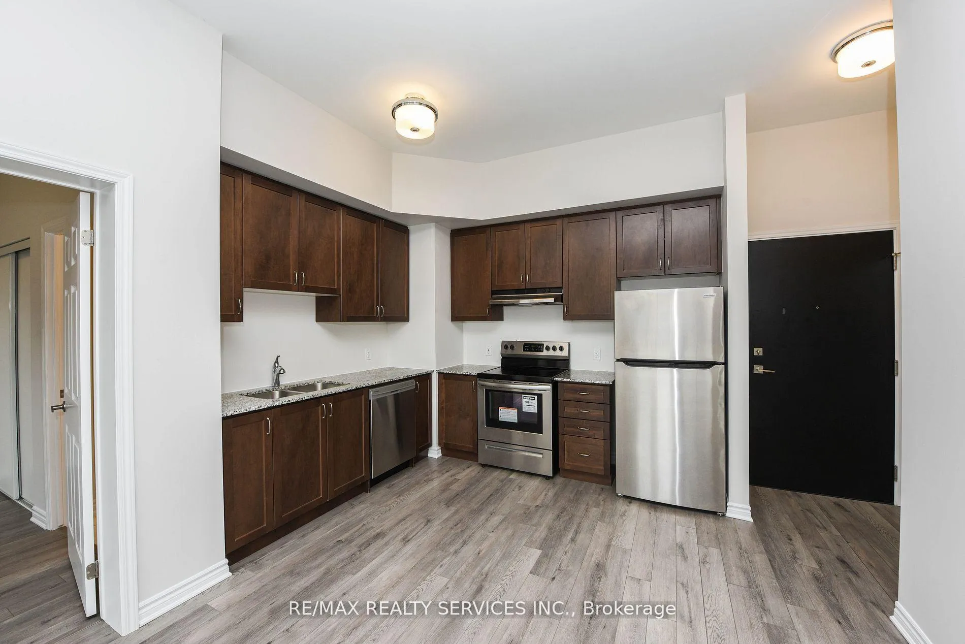 Photo 8 of Unit 103, 200 Lagerfeld Drive, Brampton, Northwest Brampton — HOMEH