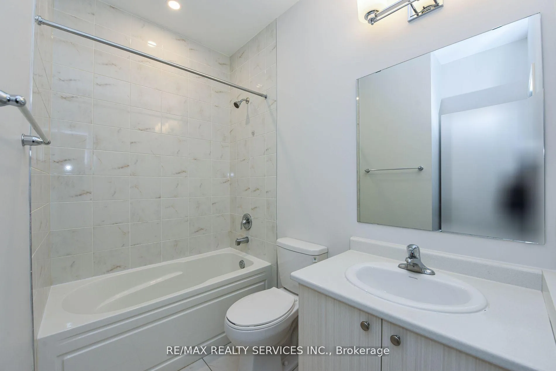 Photo 21 of Unit 103, 200 Lagerfeld Drive, Brampton, Northwest Brampton — HOMEH