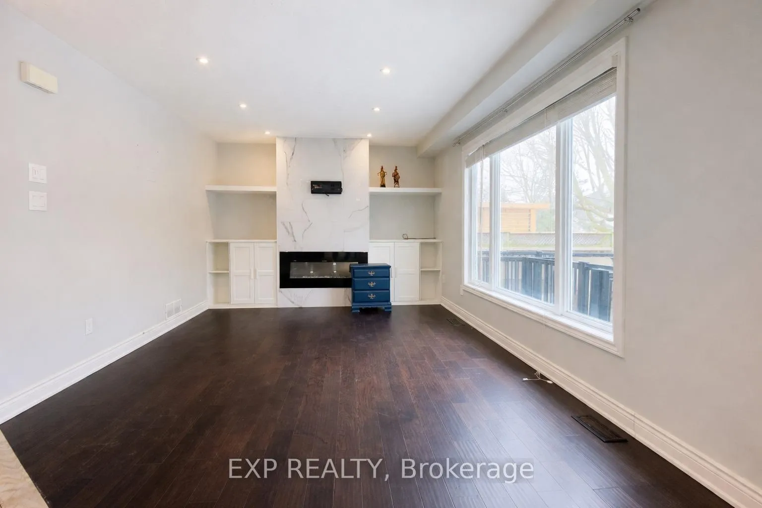 Photo 2 of Unit UPPER, 469 Dansbury Drive, Waterloo — HOMEH