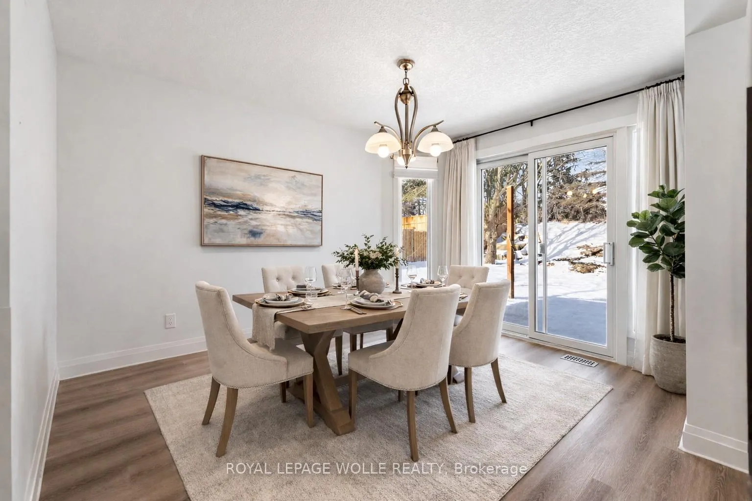 Photo 9 of 16 Thornbush Crescent, Waterloo — HOMEH
