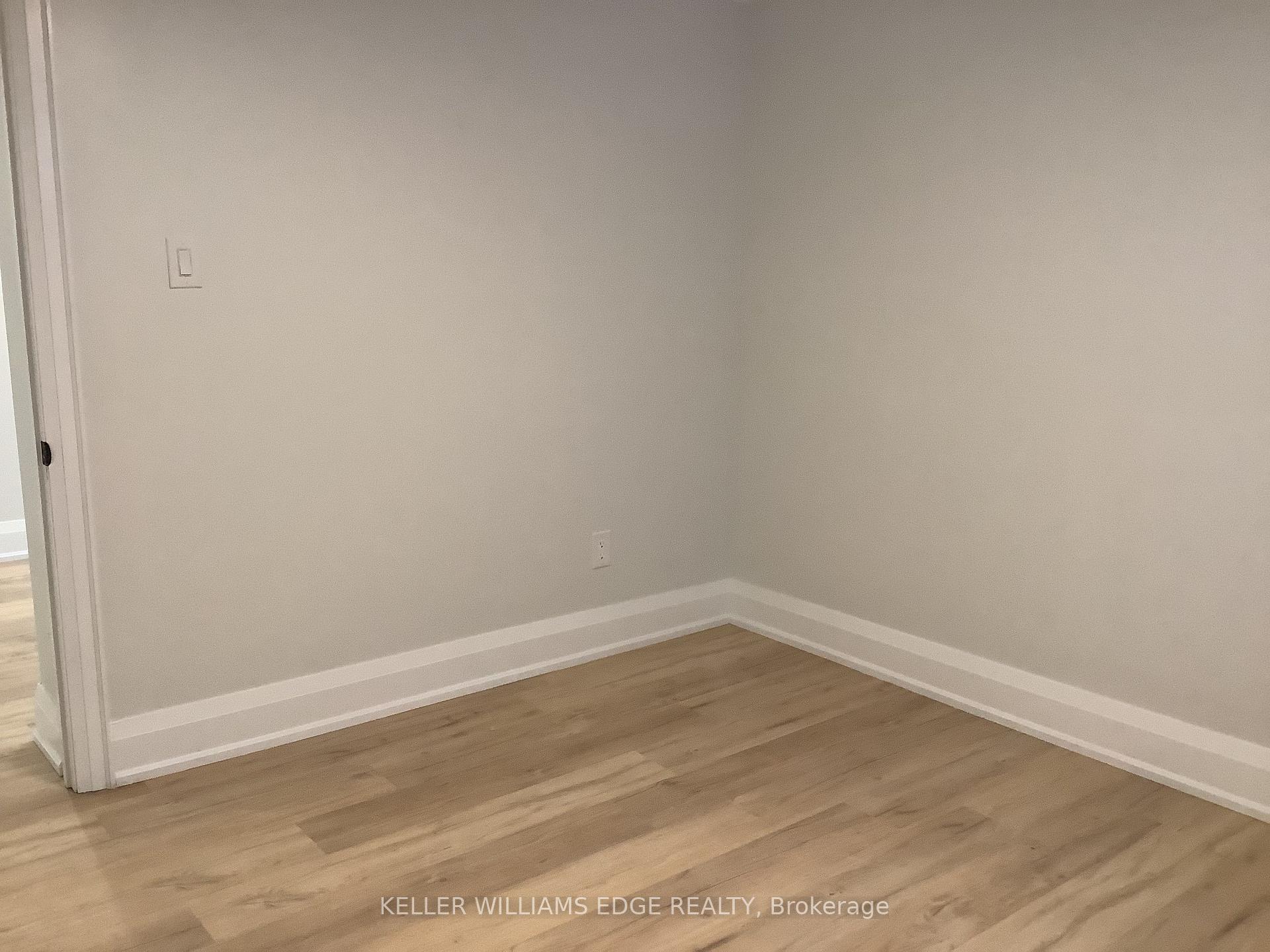 Photo 5 of Unit 2, 229 West 18th Street, Hamilton, Buchanan — HOMEH