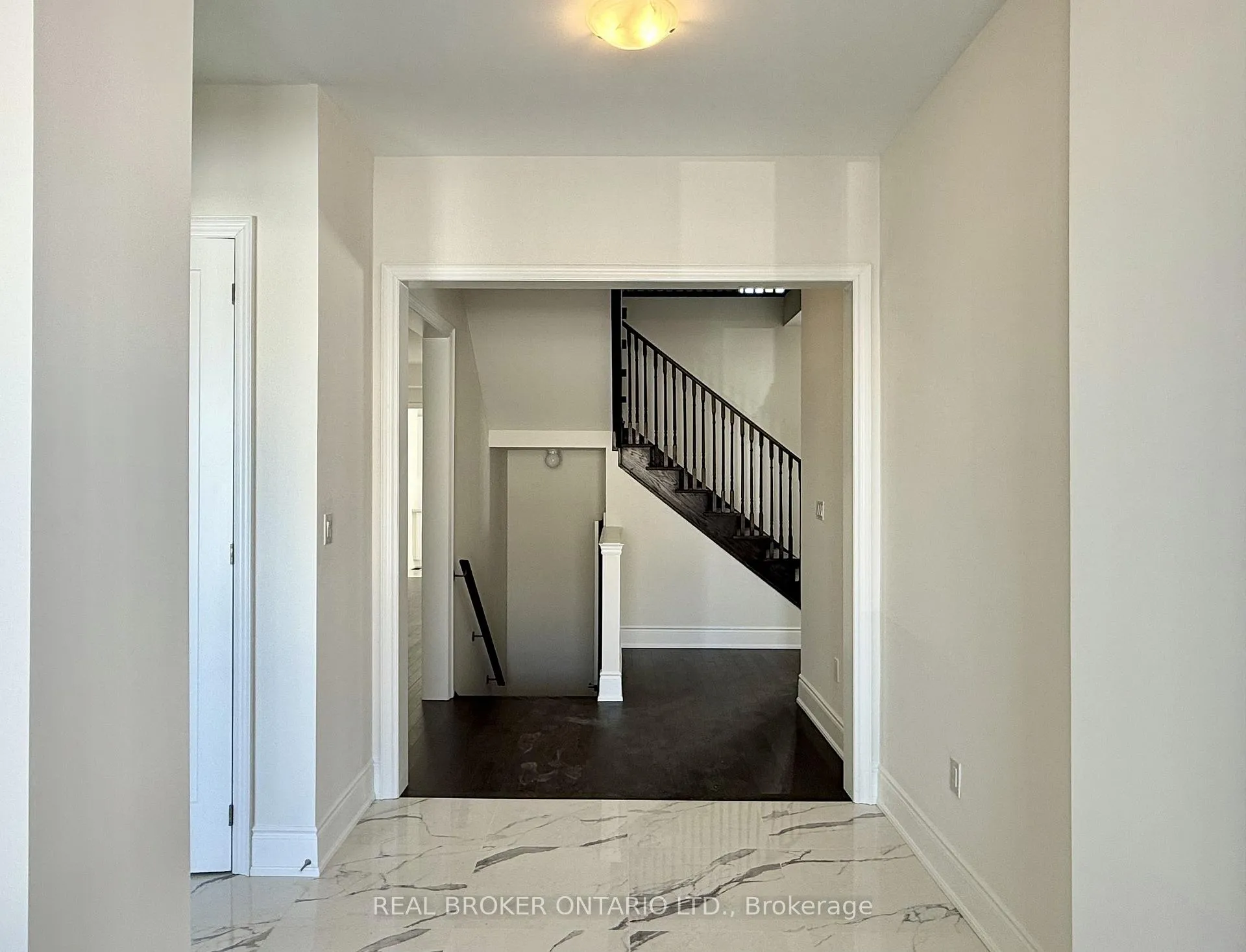Photo 7 of 33 Cecil Saunders Drive, Georgina, Keswick South — HOMEH