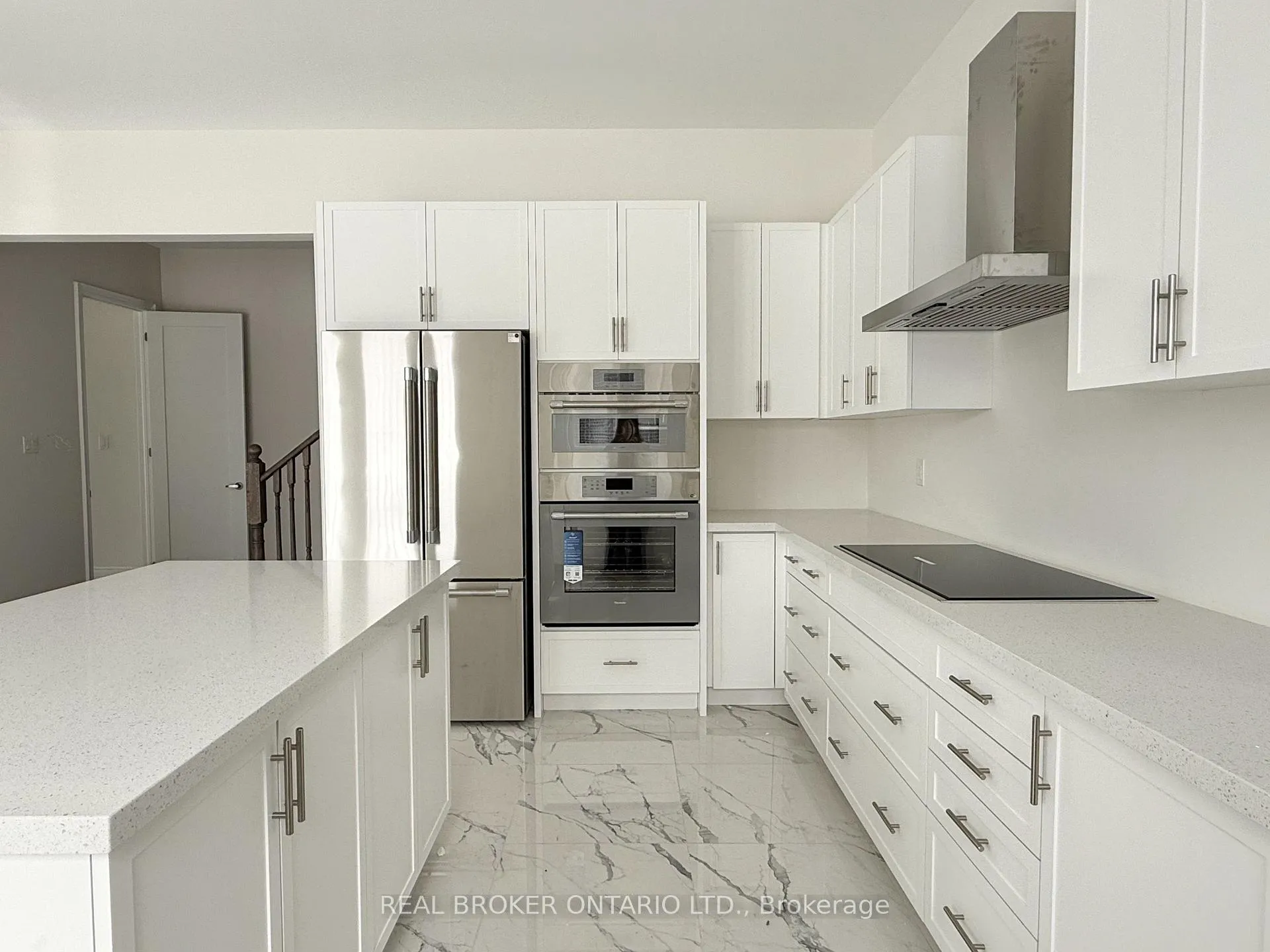 Photo 14 of 33 Cecil Saunders Drive, Georgina, Keswick South — HOMEH