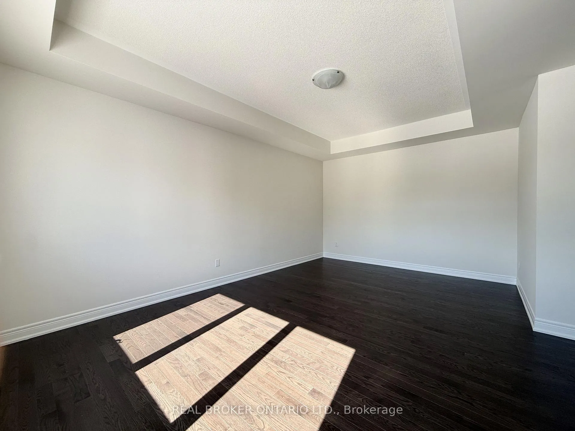 Photo 25 of 33 Cecil Saunders Drive, Georgina, Keswick South — HOMEH