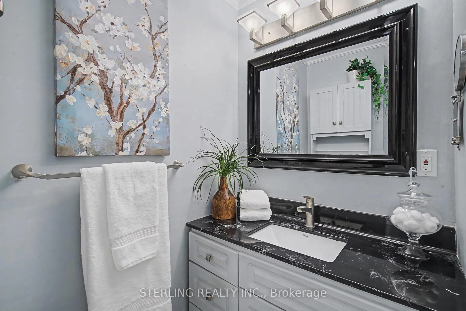 Photo 22 of 673 Balsam Crescent, Oshawa, Lakeview — HOMEH
