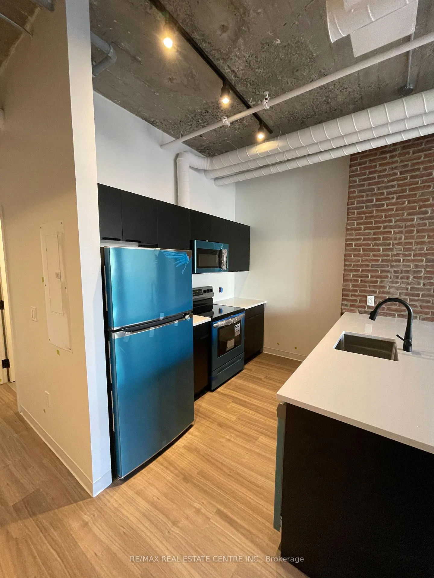 Photo 5 of 120 Huron Street, Guelph, St. Patrick's Ward — HOMEH
