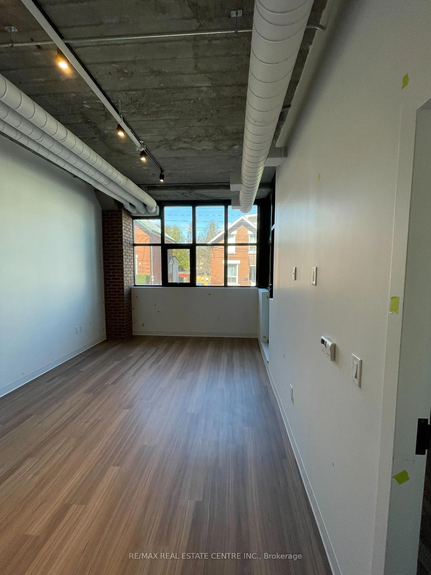 Photo 8 of 120 Huron Street, Guelph, St. Patrick's Ward — HOMEH
