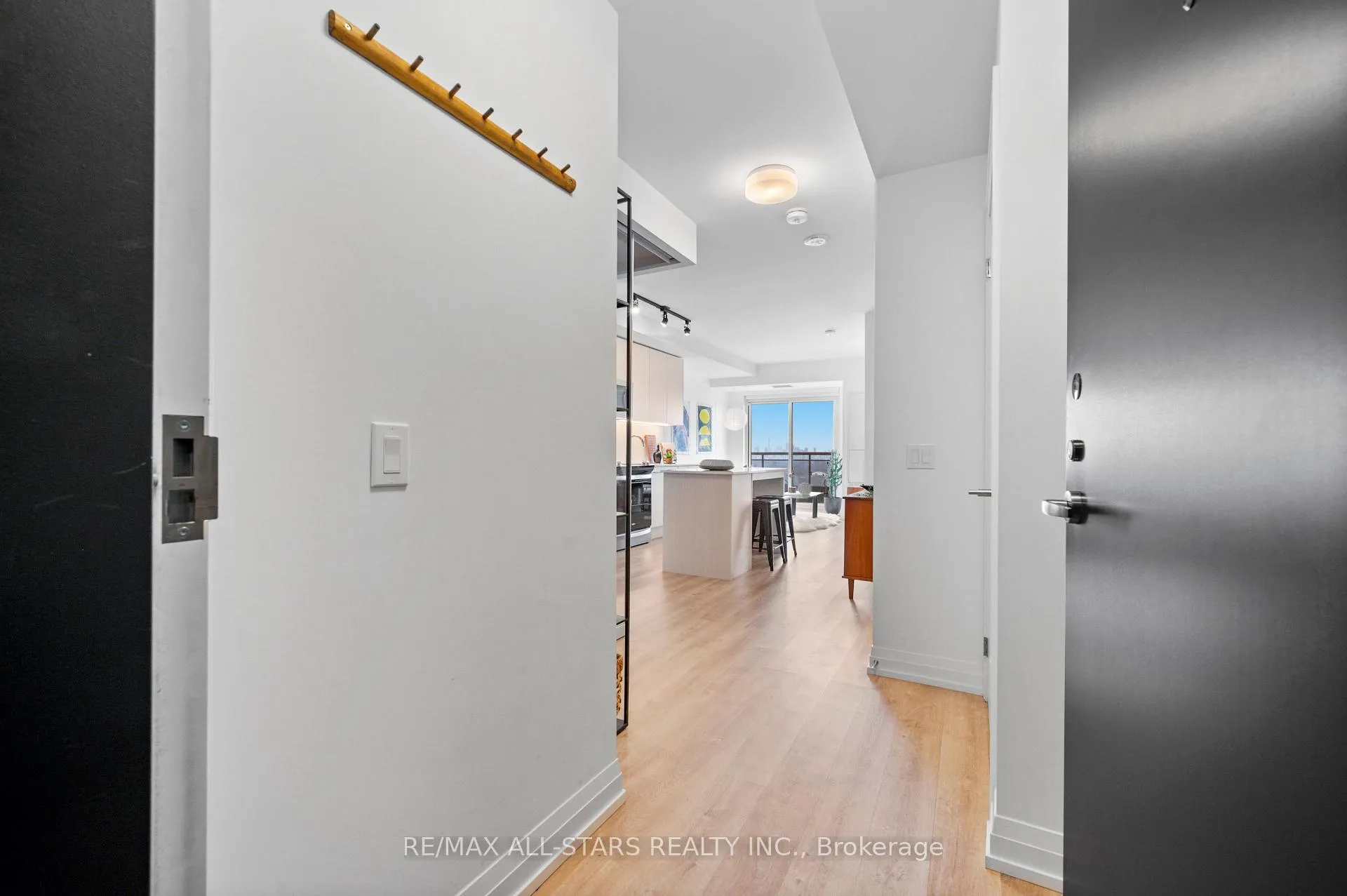 Photo 8 of Unit 2310, 286 Main Street, Toronto, East End-Danforth — HOMEH