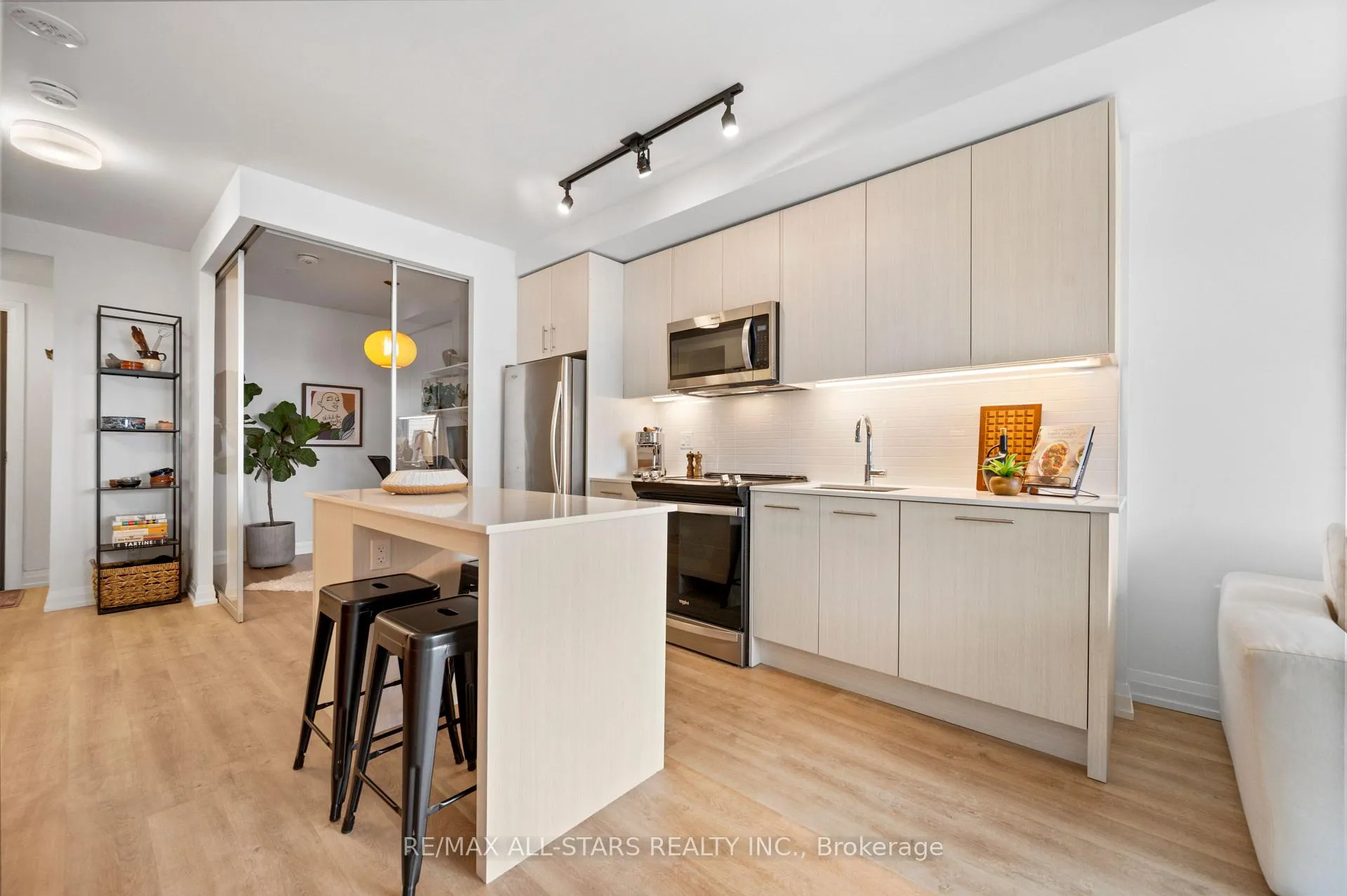 Photo 13 of Unit 2310, 286 Main Street, Toronto, East End-Danforth — HOMEH