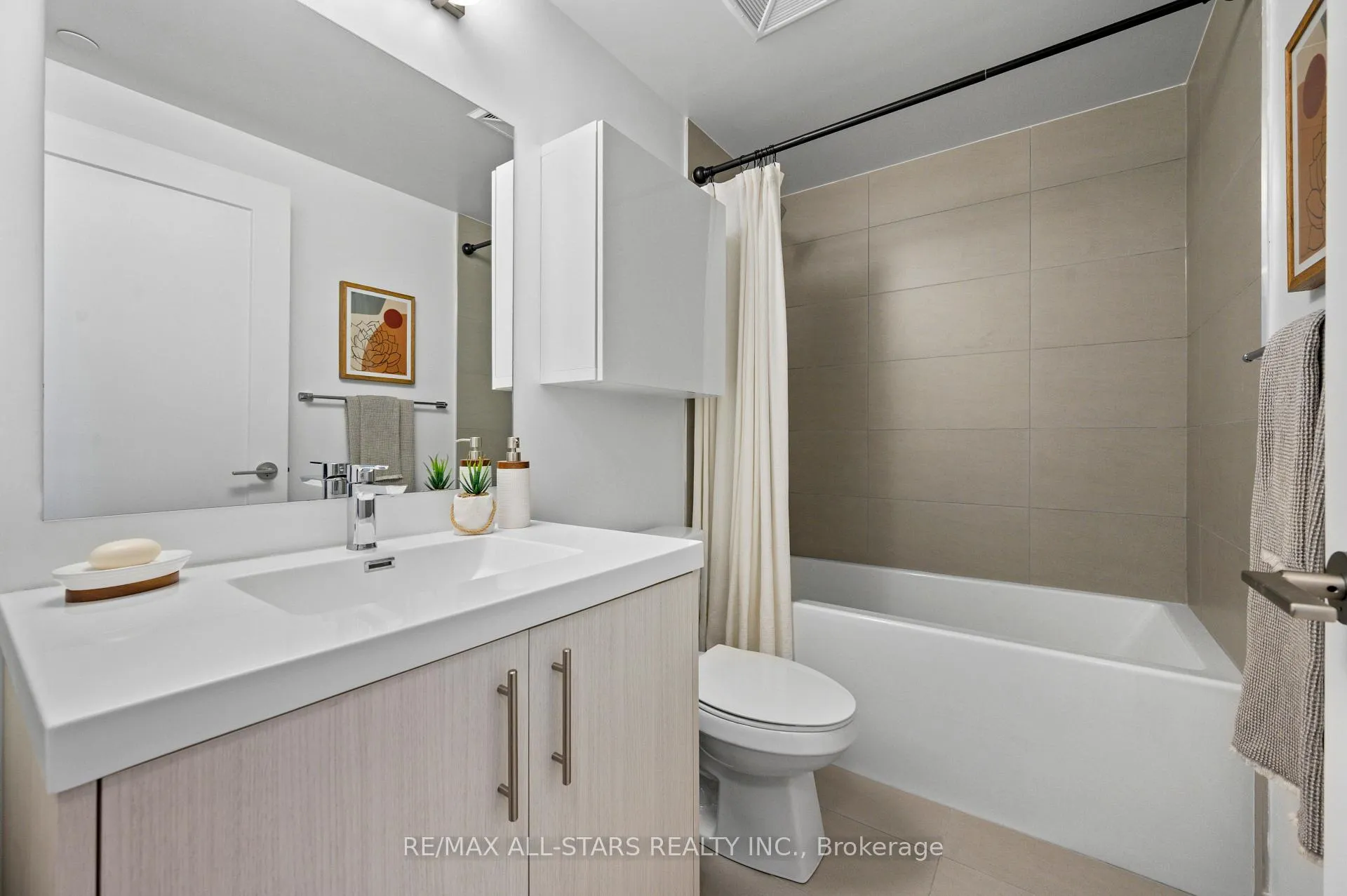 Photo 32 of Unit 2310, 286 Main Street, Toronto, East End-Danforth — HOMEH