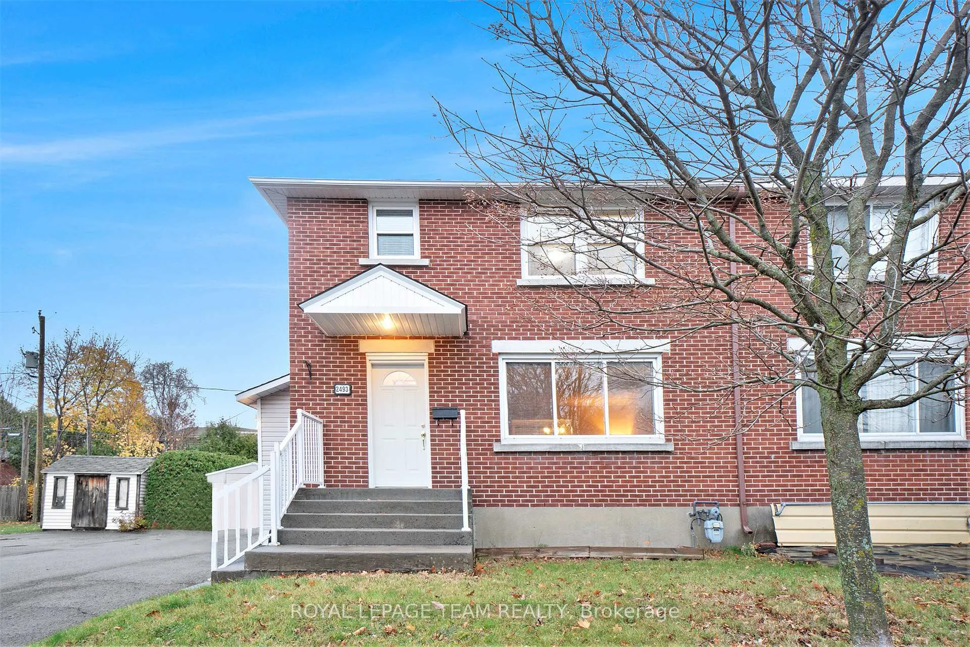 Photo 2 of 2493 Clementine Boulevard, Ottawa, Heron Park — HOMEH