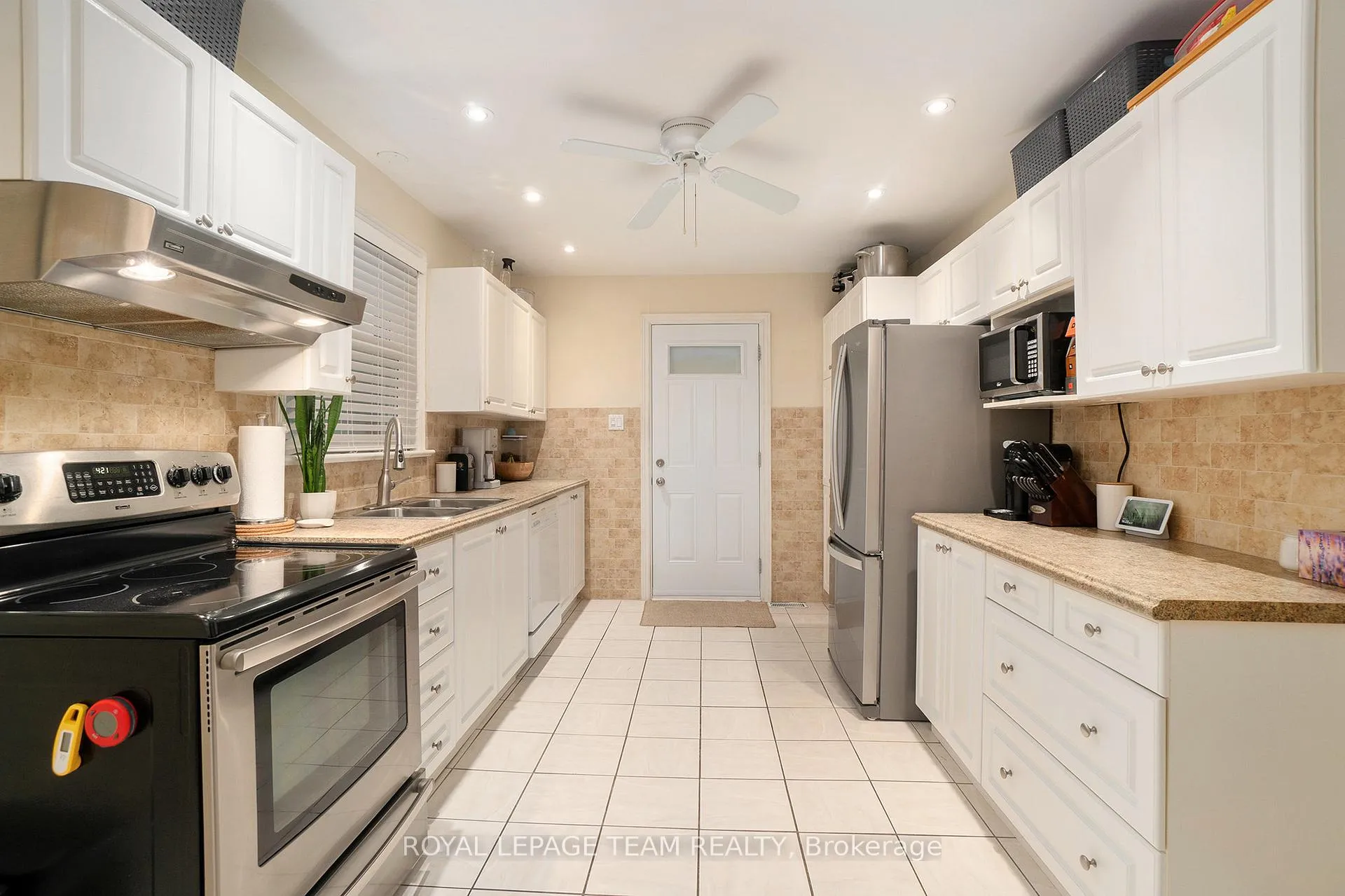 Photo 9 of 2493 Clementine Boulevard, Ottawa, Heron Park — HOMEH