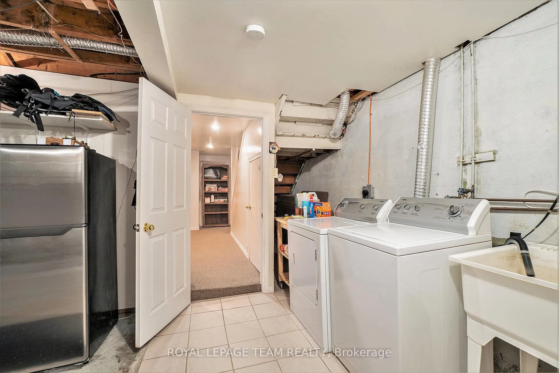Photo 21 of 2493 Clementine Boulevard, Ottawa, Heron Park — HOMEH