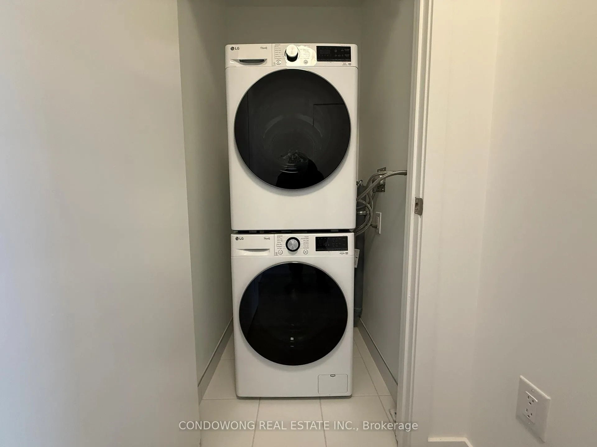 Photo 6 of Unit #725, 30 Dreamers Way, Toronto, Regent Park — HOMEH