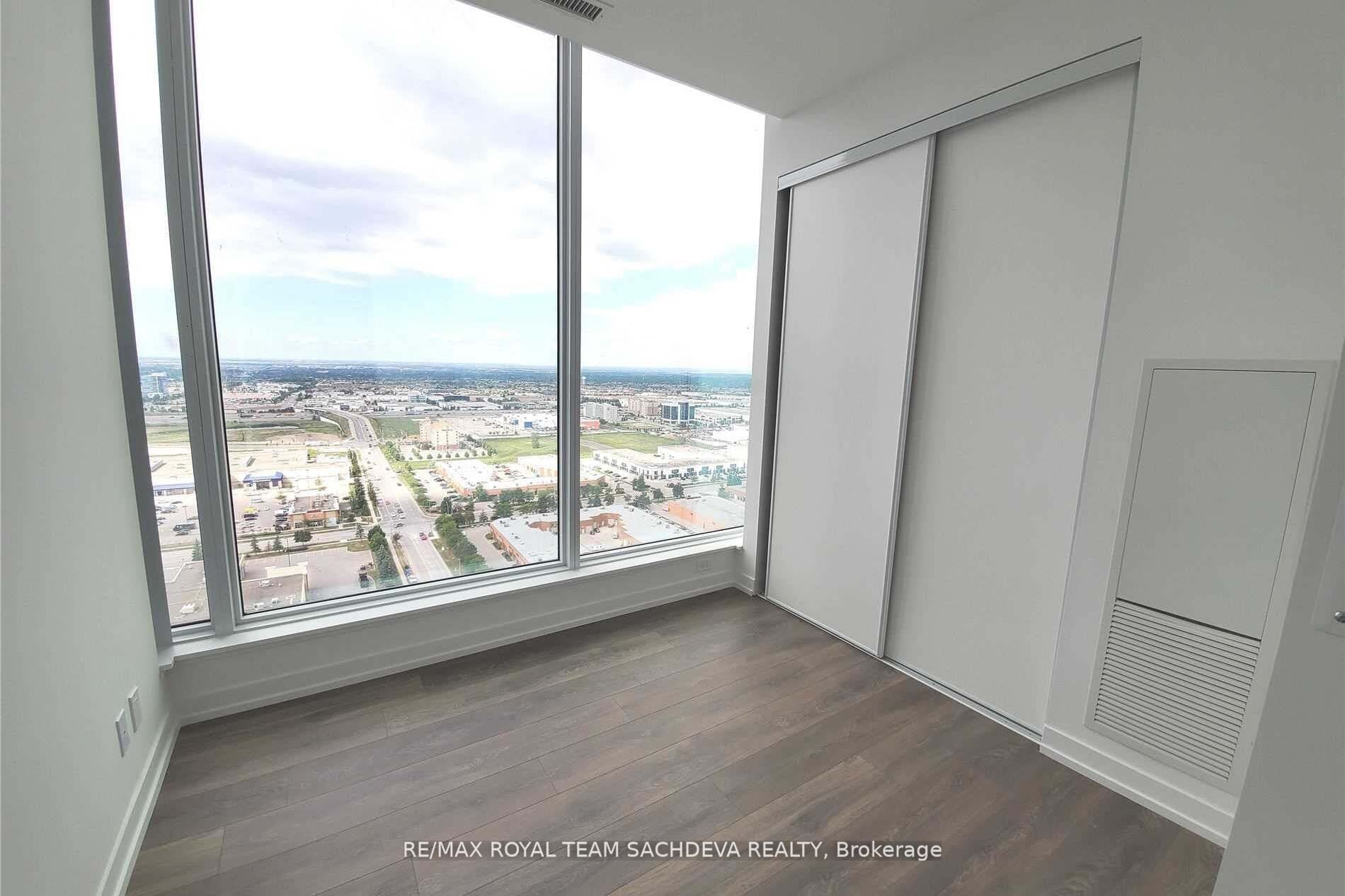 Photo 3 of Unit 2810, 898 Portage Parkway, Vaughan, Vaughan Corporate Centre — HOMEH