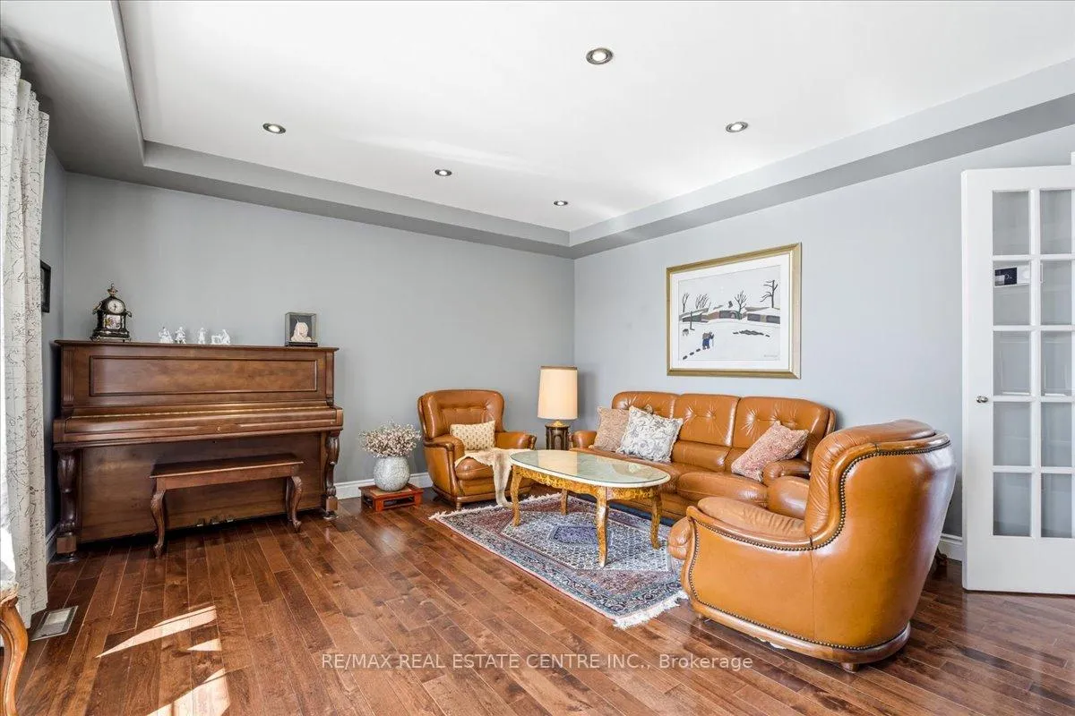 Photo 29 of 1093 Regional Road 97, Hamilton, Rural Flamborough — HOMEH