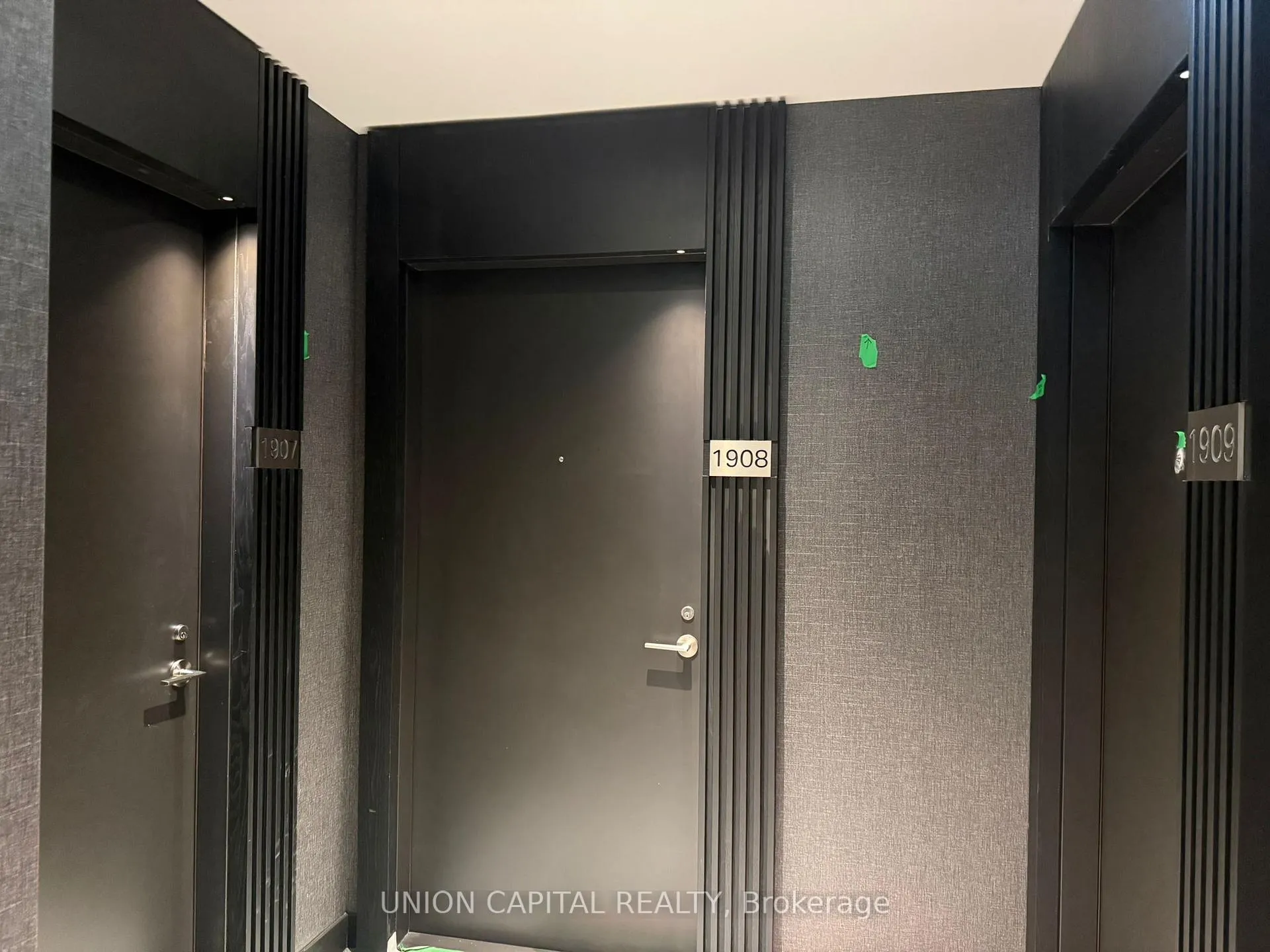 Photo 14 of Unit 1908, 110 Broadway Avenue, Toronto, Mount Pleasant West — HOMEH