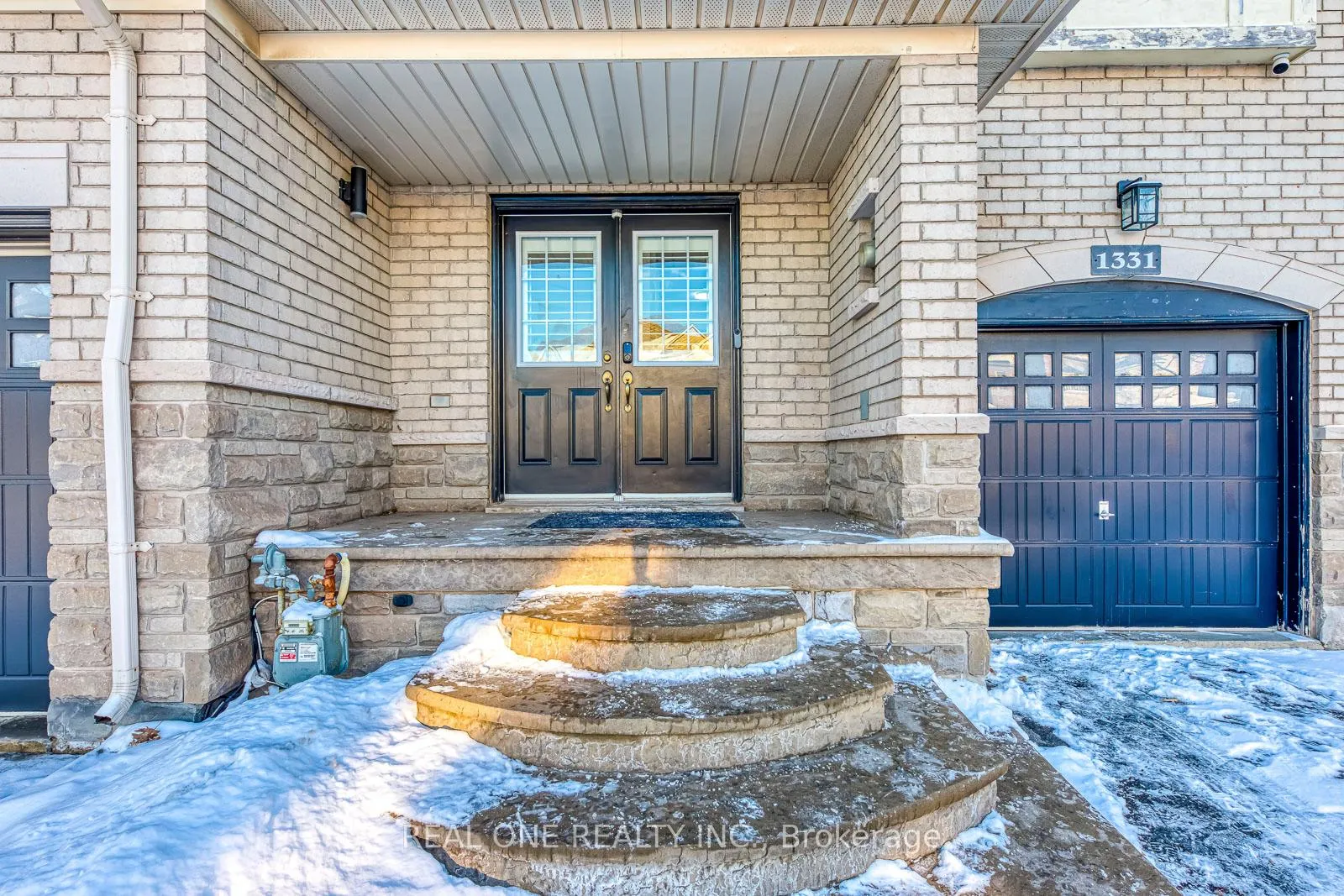 Photo 3 of 1331 Kestell Boulevard, Oakville, Joshua Creek — HOMEH