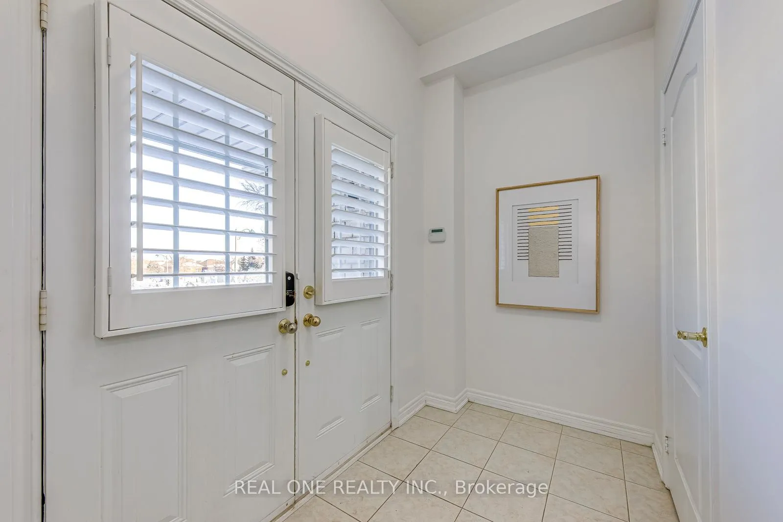 Photo 4 of 1331 Kestell Boulevard, Oakville, Joshua Creek — HOMEH