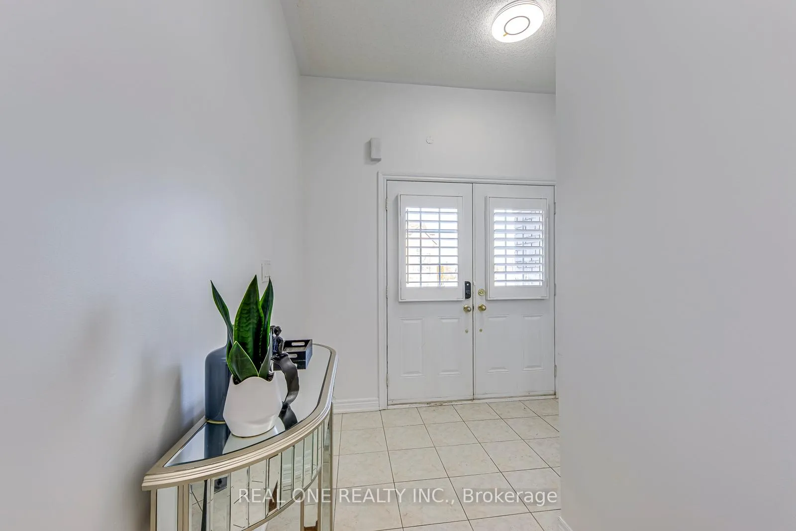 Photo 5 of 1331 Kestell Boulevard, Oakville, Joshua Creek — HOMEH