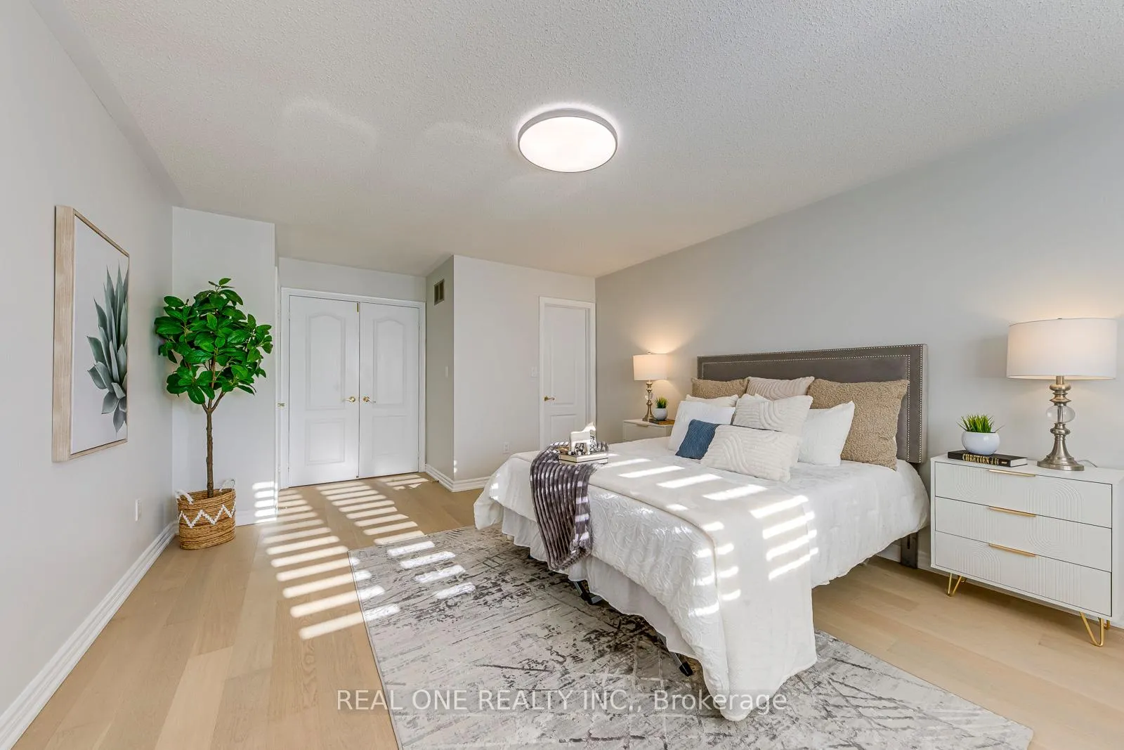 Photo 30 of 1331 Kestell Boulevard, Oakville, Joshua Creek — HOMEH