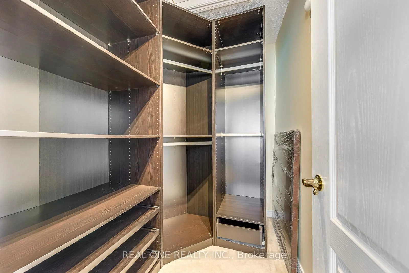 Photo 34 of 1331 Kestell Boulevard, Oakville, Joshua Creek — HOMEH