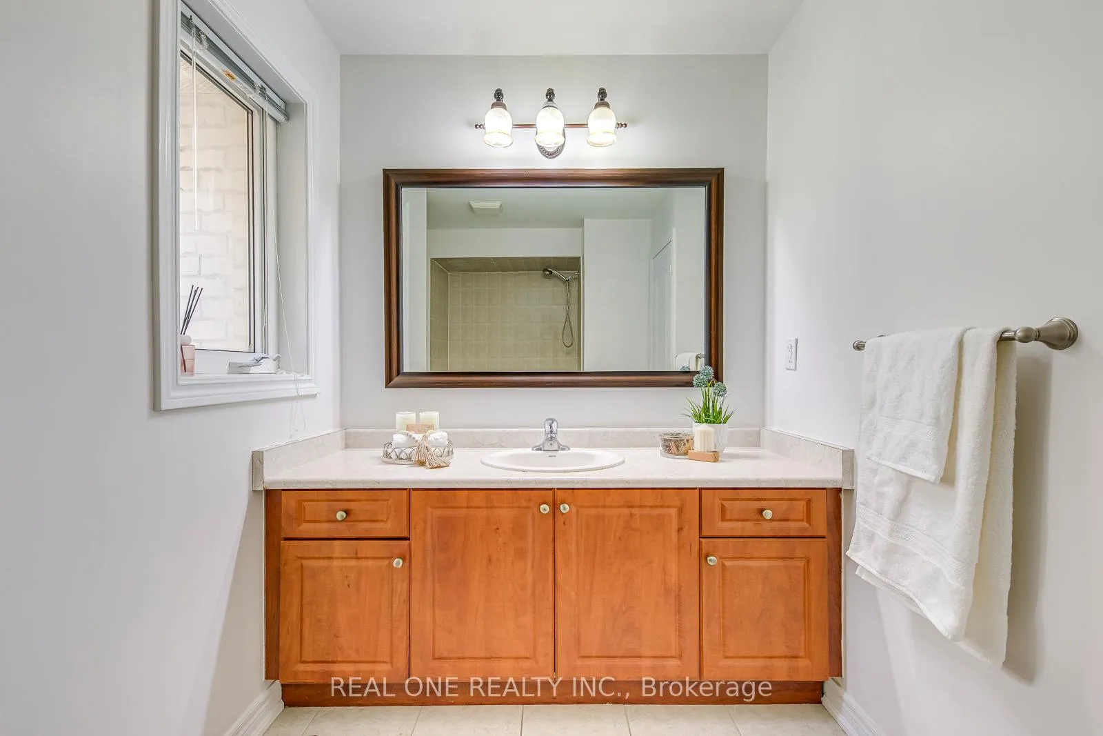 Photo 39 of 1331 Kestell Boulevard, Oakville, Joshua Creek — HOMEH
